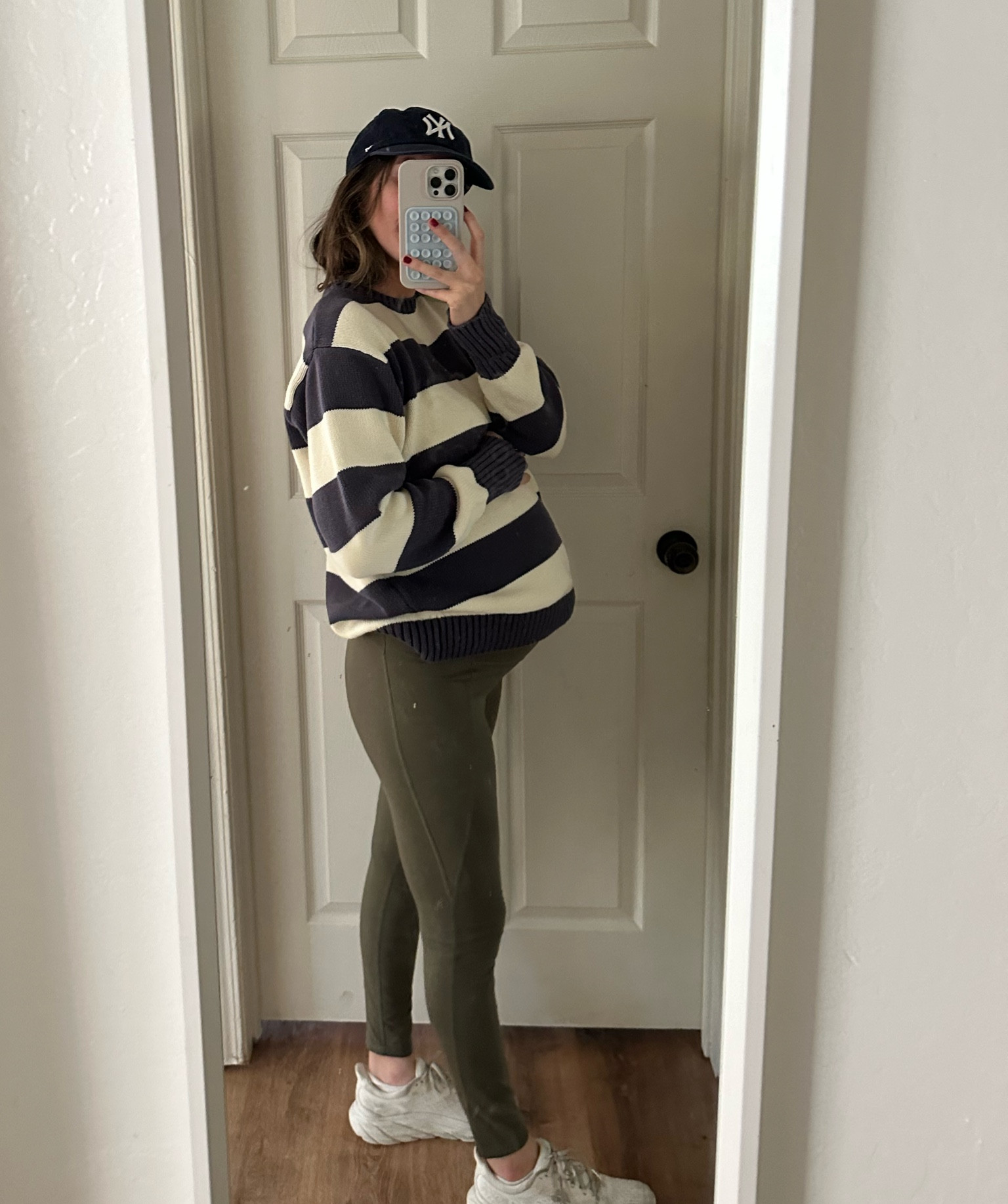 one of the greatest sweaters ever 🤝🏻💫