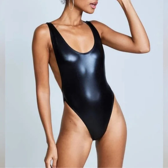 Norma Kamali sleek Marissa one-piece swimsuit. Size small. | Poshmark