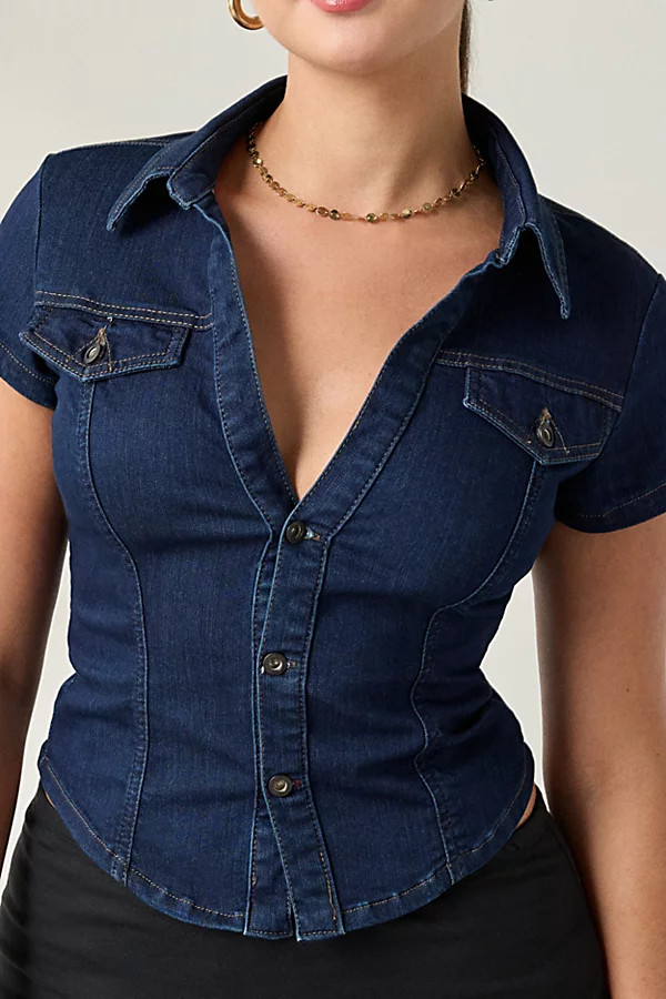 BDG Polly Denim Slim Short Sleeve Button-Up Shirt | Urban Outfitters (US and RoW)