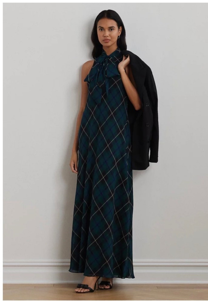 Perfect for the holidays 🖤