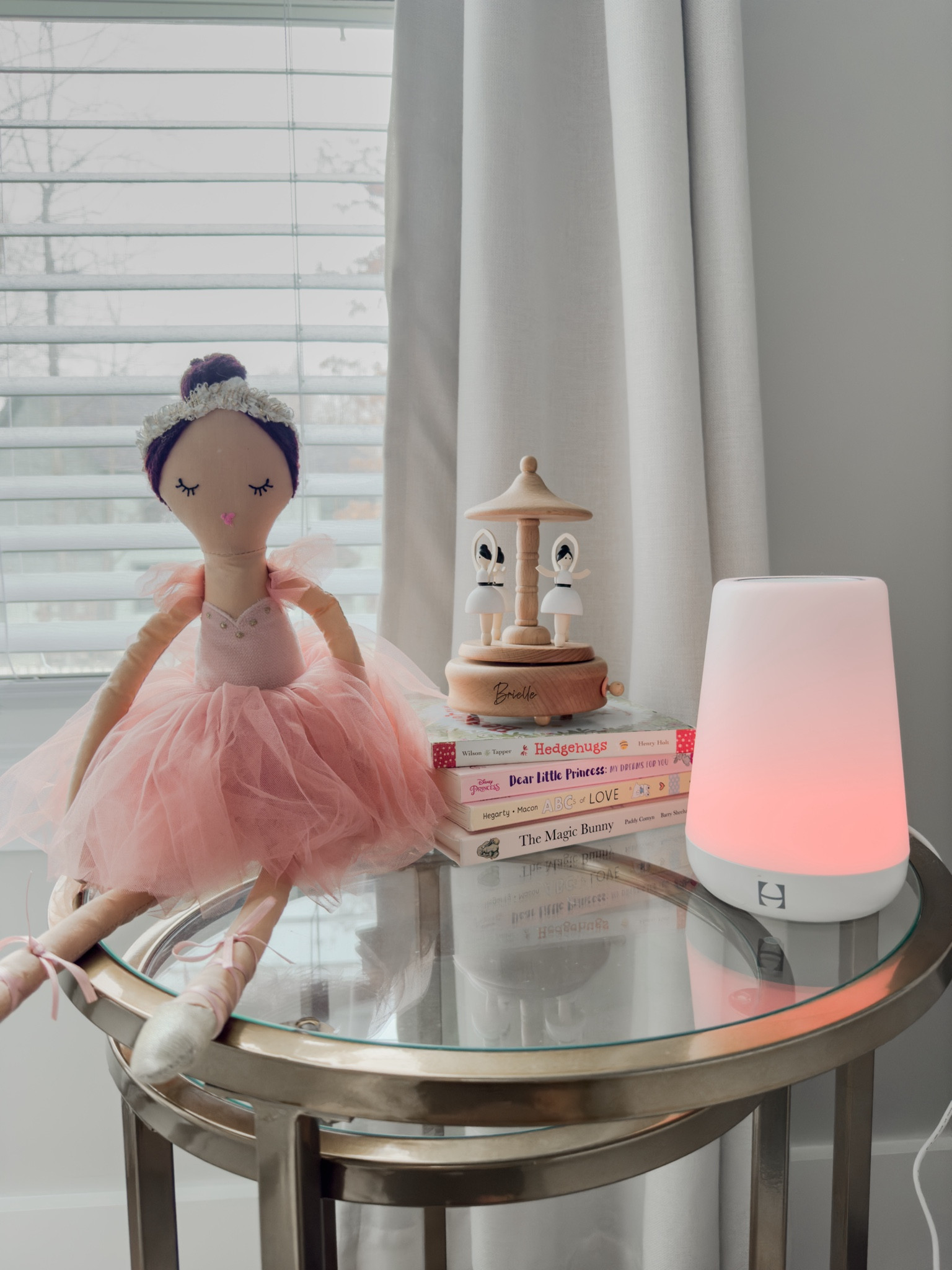 Little girl decor 

Baby girl gifts // baby girl ballerina // toddler girl accessories // baby girl book // girly gifts // baby bedtime routine // baby girl toys // toddler girl gifts // 1 year old gift ideas // 2 year old gift ideas // girl books // baby accessories // baby must haves

#LTKkids #LTKbump #LTKbaby