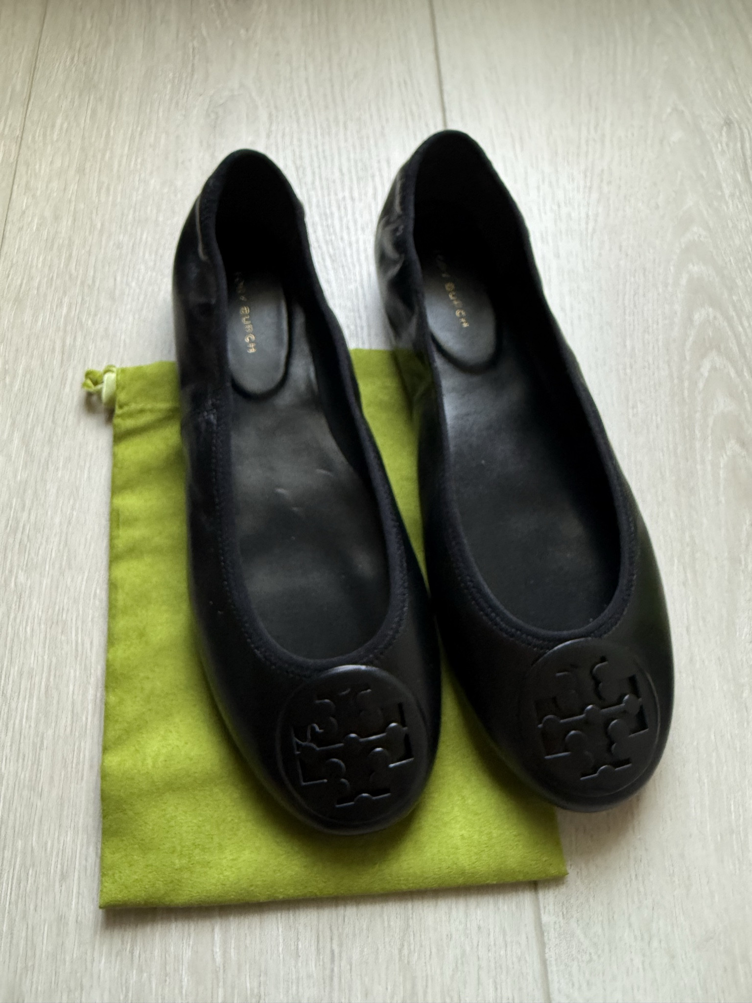 New Tory Burch Flats. I’ve been wearing these for 15 years and I am forever loyal to these flats! 

#LTKShoeCrush #LTKOver40 #LTKWorkwear