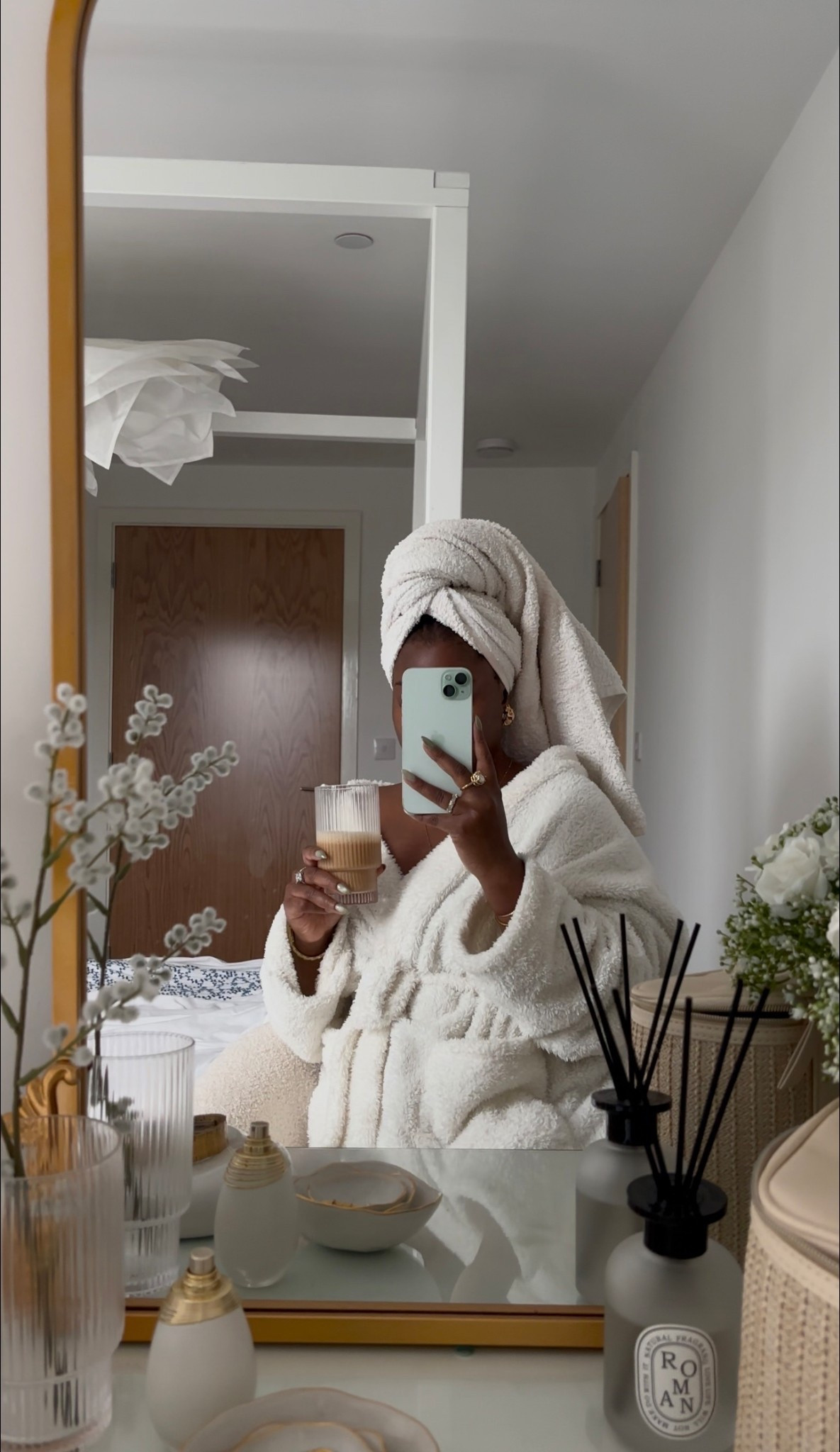 
This is what healing in real time looks like. Soft, slow, sacred. 🕊️

#BlackFemininity #SoftLifeVibes #MirrorSelfieAesthetic #WhiteRobeEnergy #FeminineWellness  


#LTKeurope #LTKluxury #LTKbeauty
