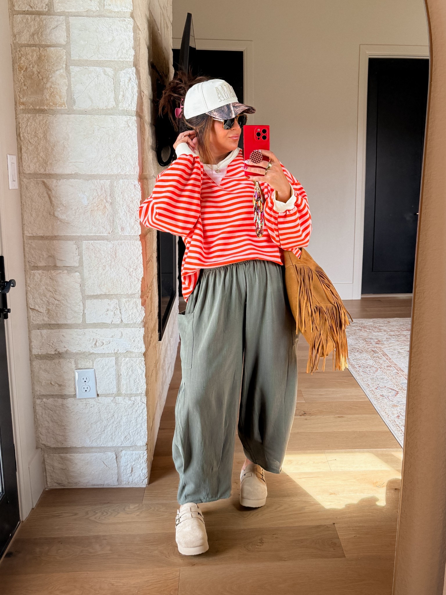 The most fun lil Amazon outfit!
Sweatshirt: XXL (pink & orange)
Pants: XL
Platform Clogs: TTS
Hat is Etta & East


#LTKMidsize #LTKStyleTip #LTKFindsUnder50

#LTKStyleTip #LTKMidsize #LTKFindsUnder50