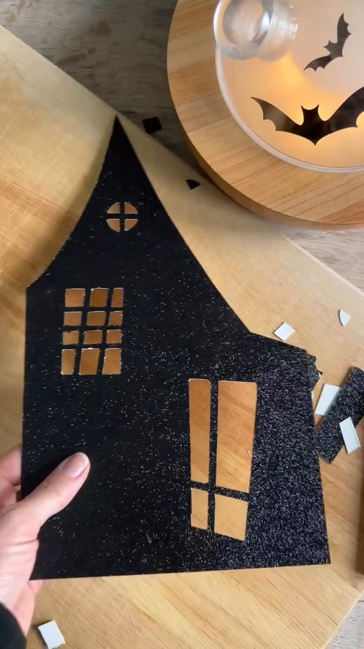 My DIY Halloween silhouette village!



#LTKHome #LTKSeasonal #LTKHalloween