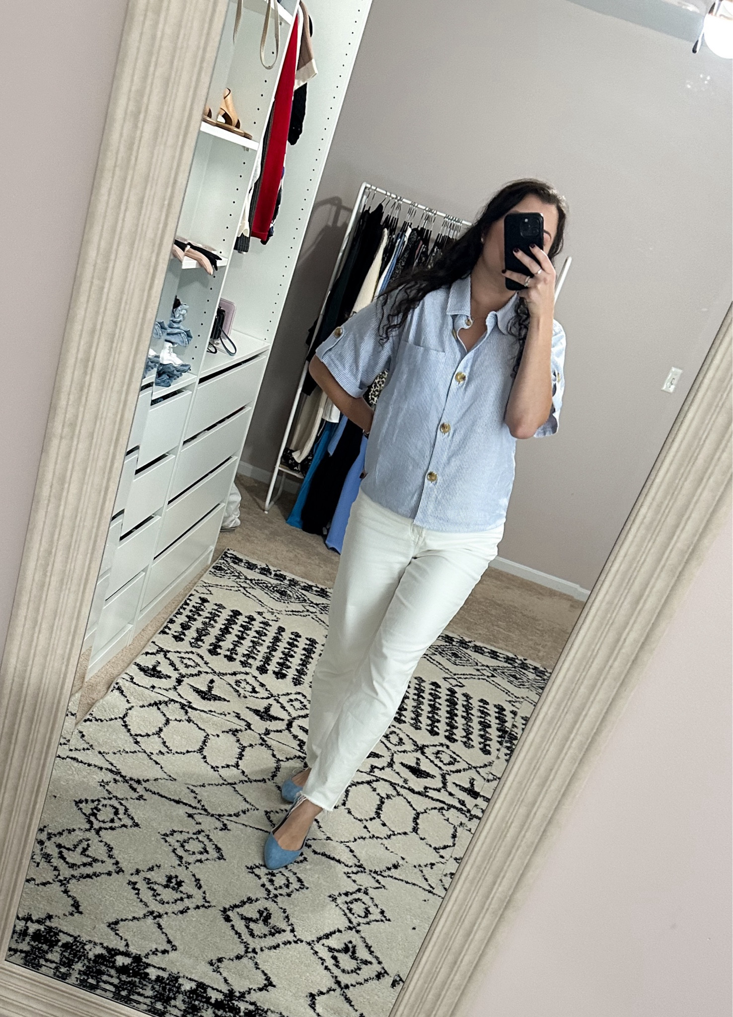 These white jeans on repeat 

#LTKSeasonal #LTKStyleTip
