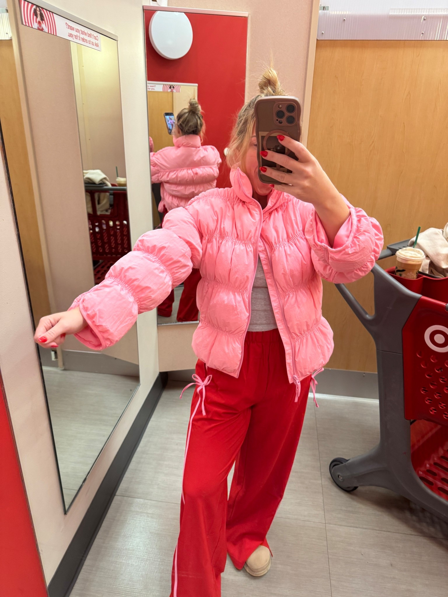 🩷 this pink is EVERYTHING! The jackets is the perfect puff too! 

#LTKootd #LTKActive #LTKHoliday