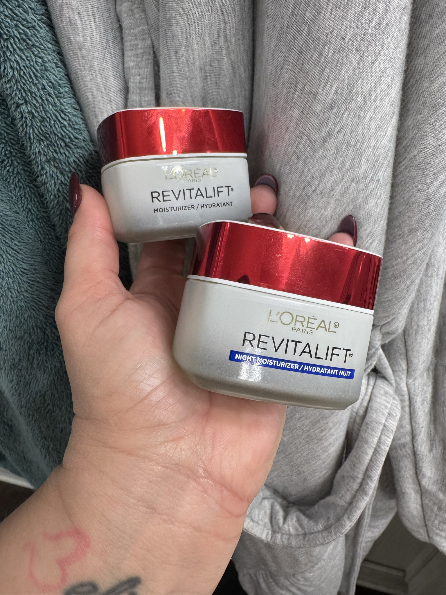 This Skin moisturizer is TEAAA! 😌

#LTKVideo #LTKstyletip #LTKbeauty