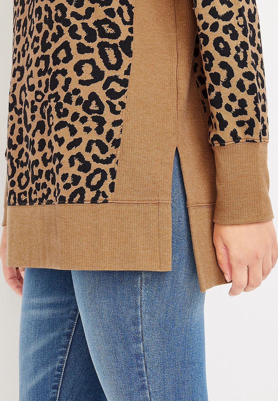 Willowsoft Leopard Print Crew Neck Fleece Sweatshirt | Maurices