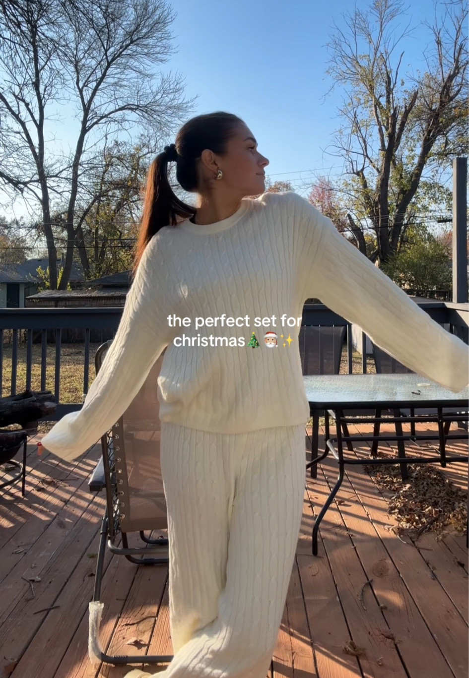 I’m wearing a medium top and a small bottom!! Comes in other colors!🤍🧸 they are on sale for Black Friday/cyber Monday!

#LTKSaleAlert #LTKFindsUnder100 #LTKStyleTip