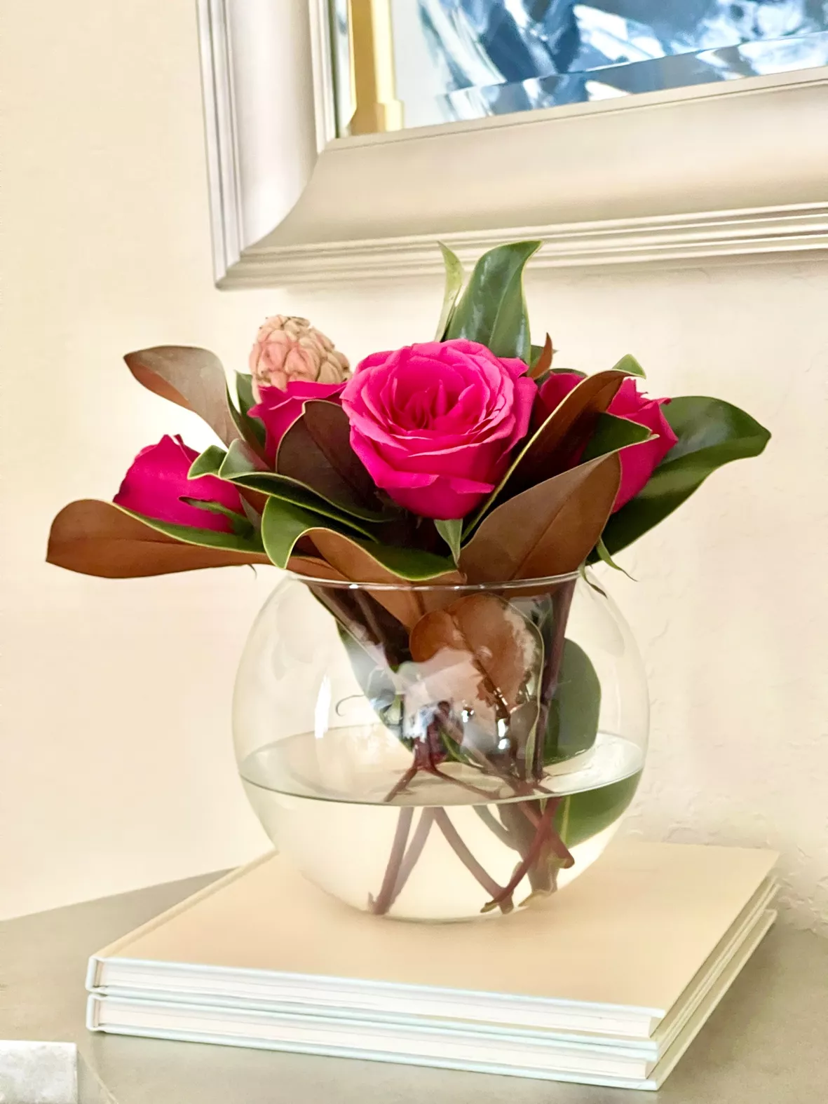  Floral Supply Online 10 5/8 Spring Garden Vase and Flower  Guide Booklet- Decorative Glass Flower Vase for Floral Arrangements,  Weddings, Home Decor or Office. (Clear) : Home & Kitchen