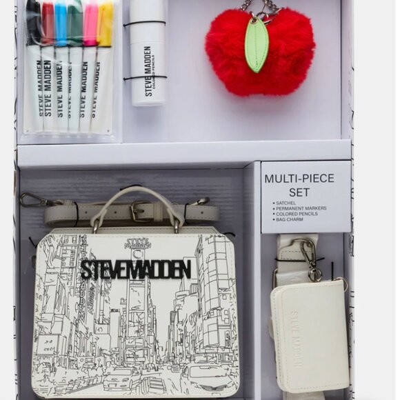 NIB STEVE MADDEN Evelyn Patch Box Gift Set White Multi SPEICAL EDITION HOLIDAY | Poshmark