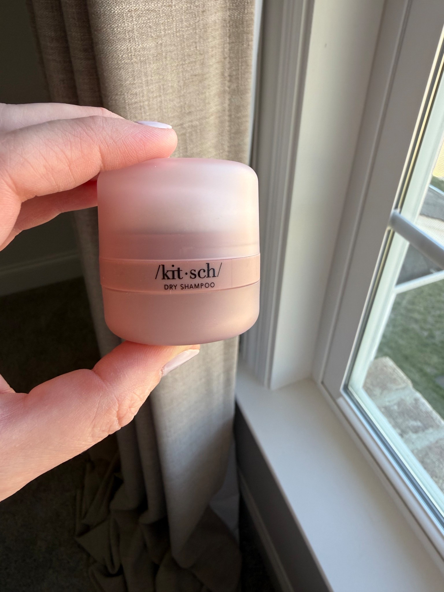 Perfect dry shampoo on the go or travel. So easy to apply & great travel size.

#LTKBeauty #LTKselfcare