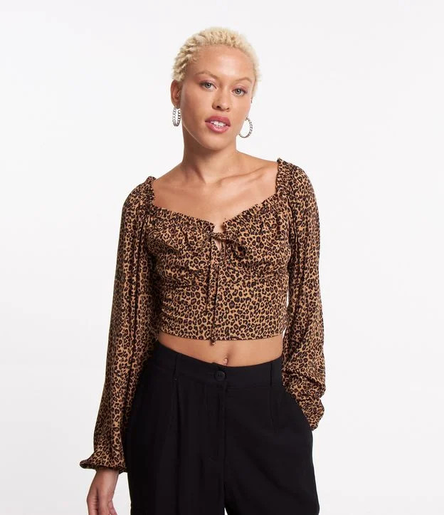 Blusa Cropped em Viscose Estampa Animal Print Oncinha Marrom | Renner (BR)