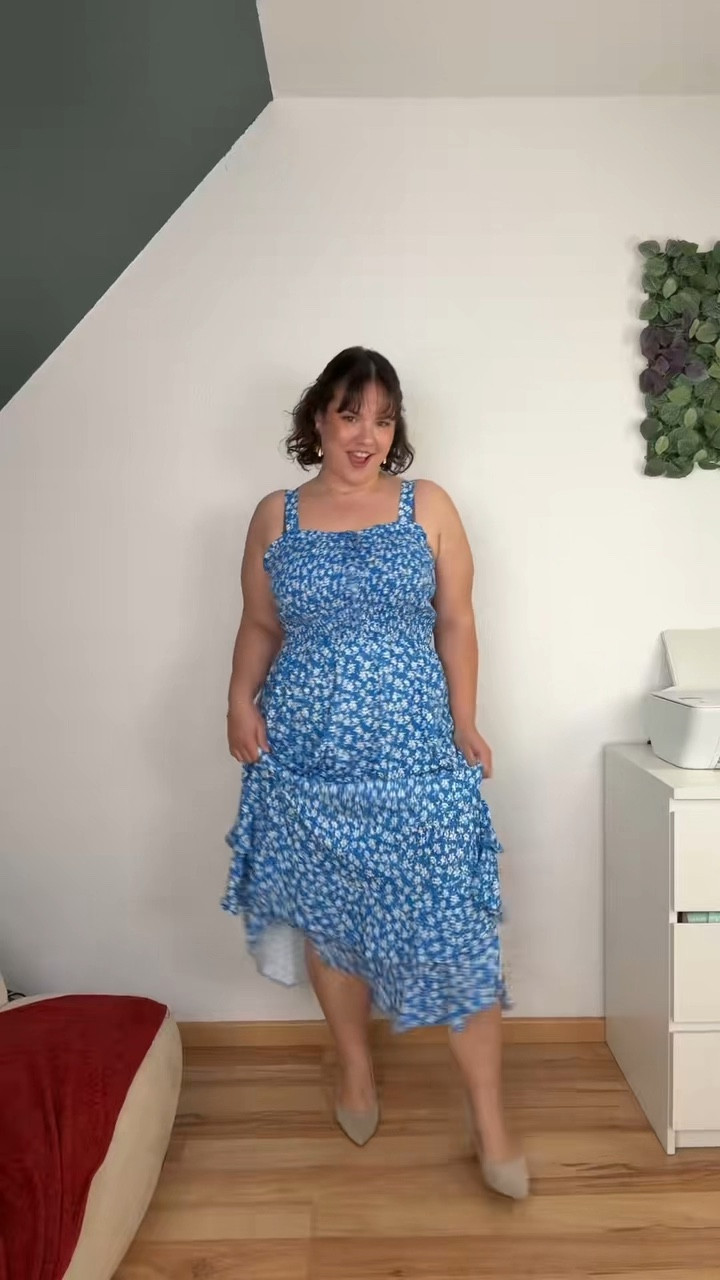 Ich trage hier Größe XL

#LTKdeutschland #LTKplussize #LTKkleider