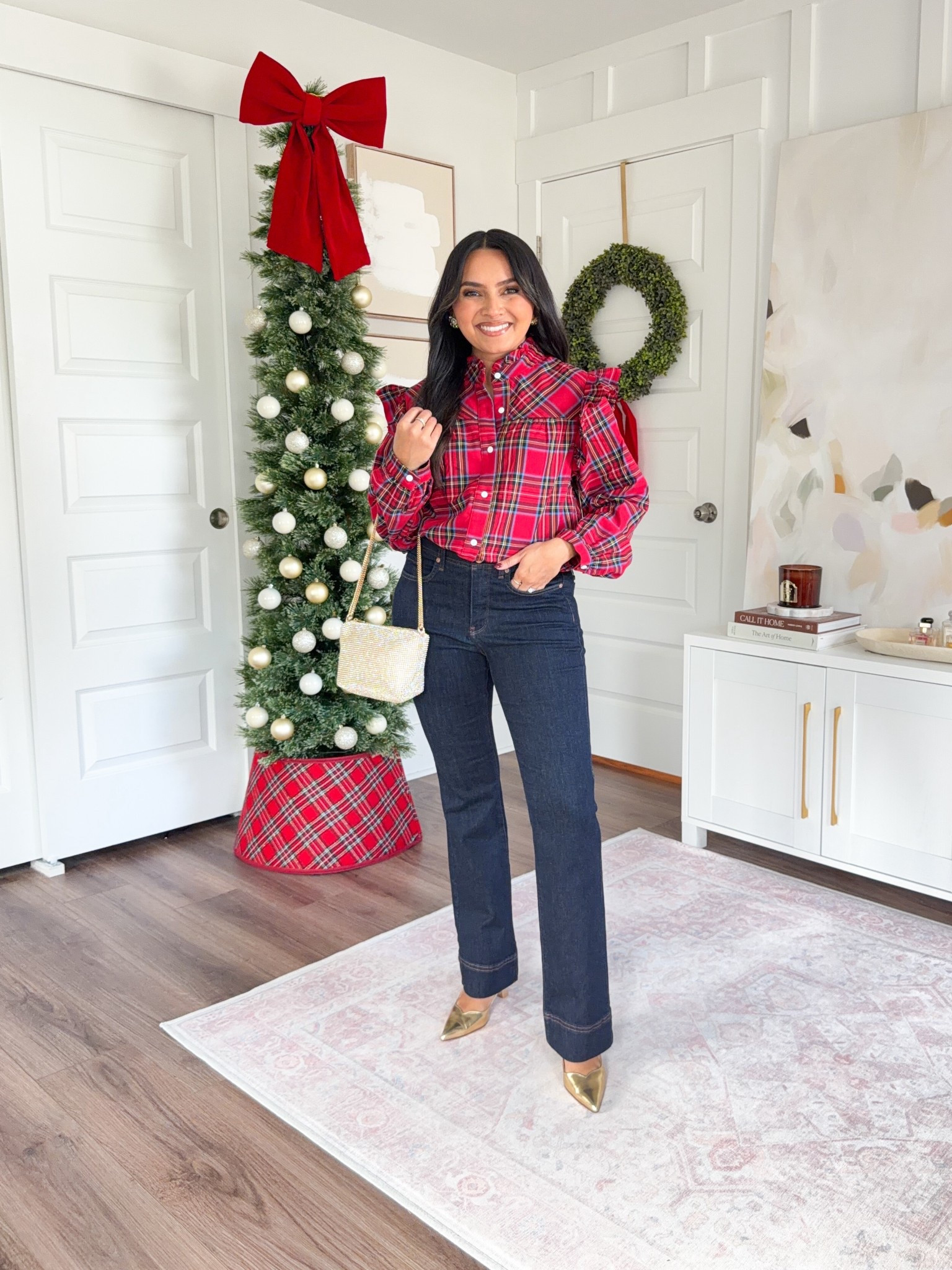 Red plaid tartan top size xs TTS
Jeans size 0 petite - I size down a size in this brand
Gold heels size 5 TTS


#LTKHoliday #LTKPetite #LTKFindsUnder100