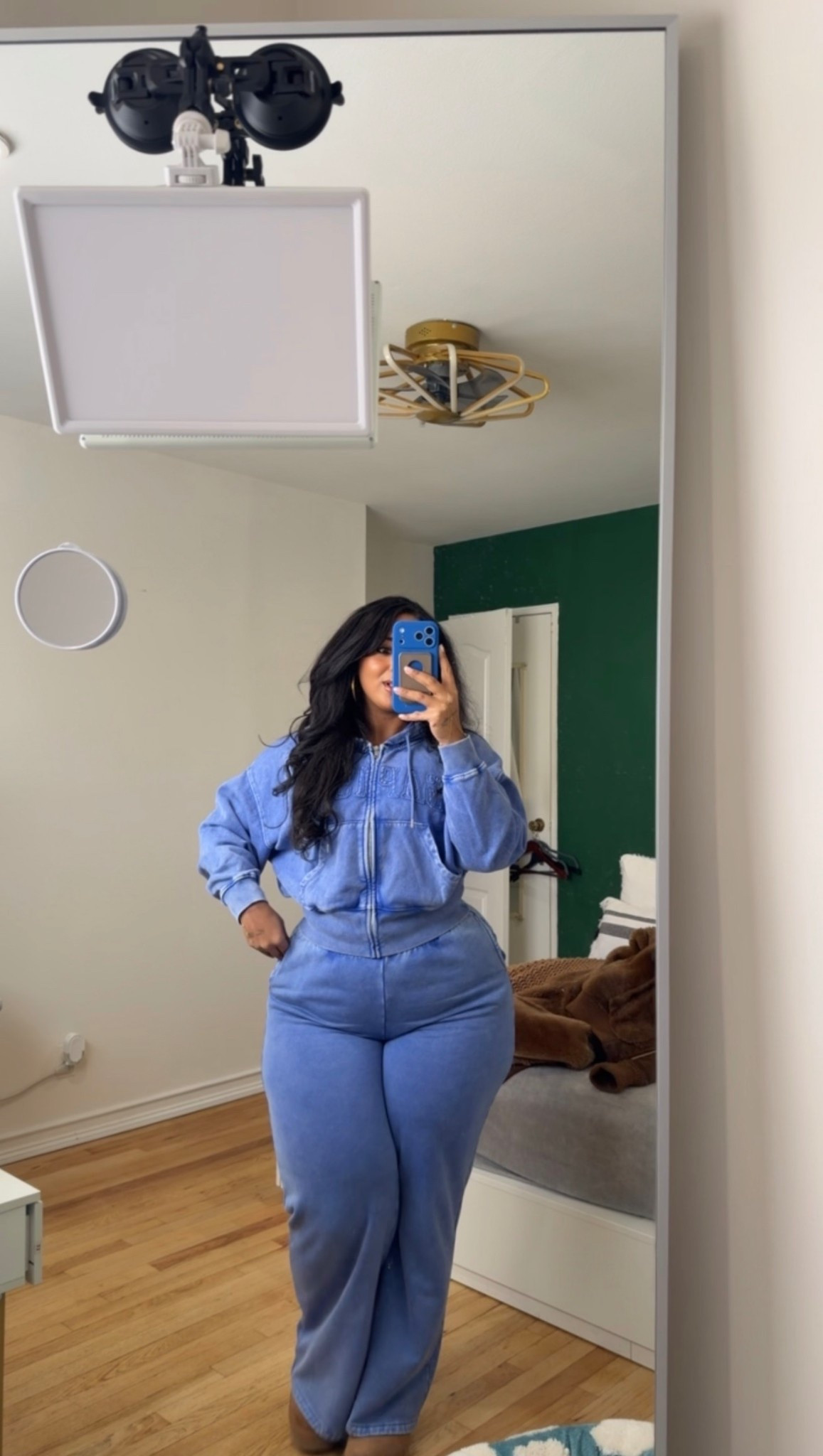 The perfect vintage style sweatsuit 

#LTKPlusSize #LTKootd #LTKgrwm