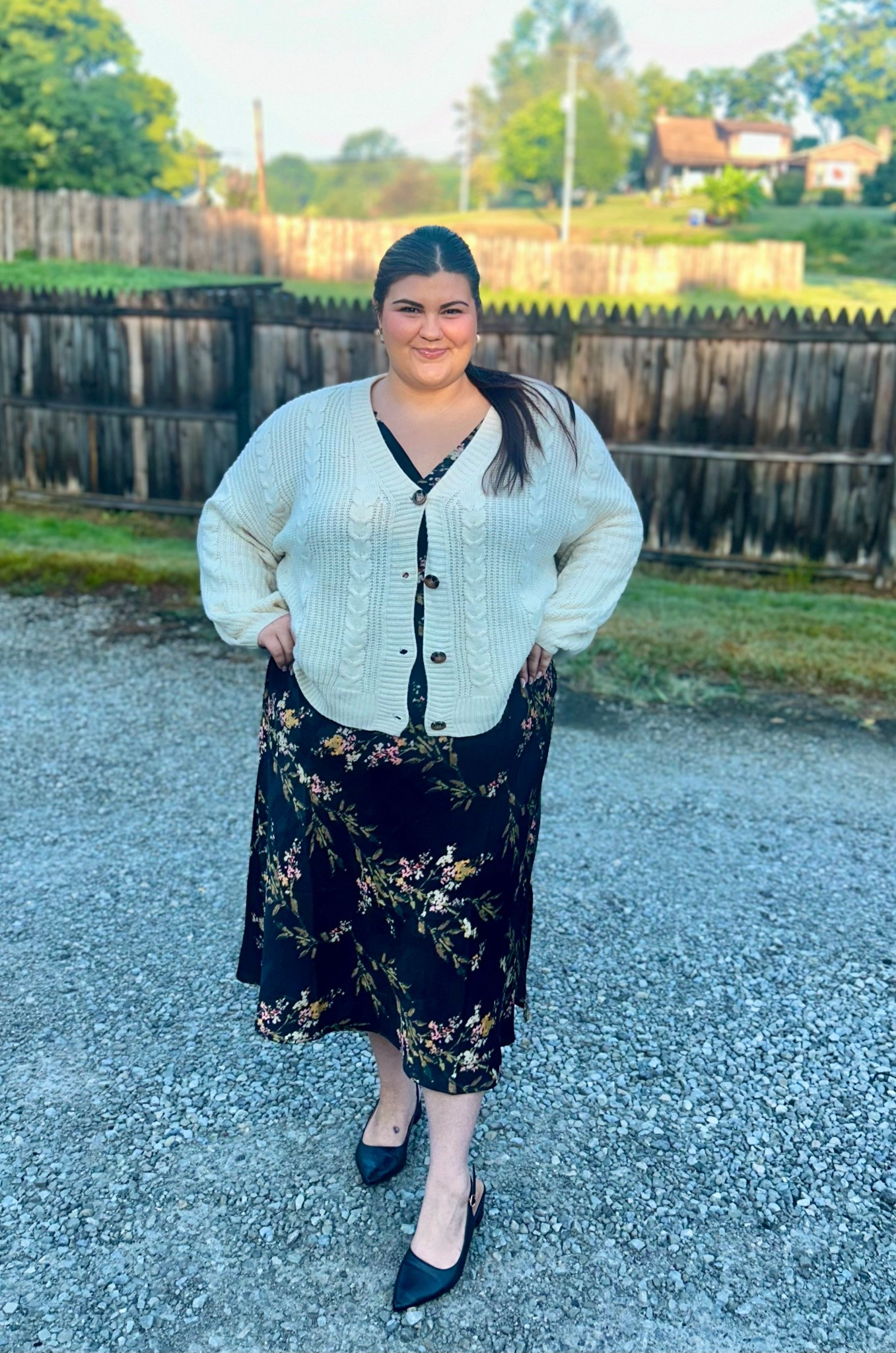 Cardigan weather has officially entered the chat 🤍🍂
#OOTD #StyleInspo #OutfitInspo #EverydayStyle #FashionInspo #AffordableFashion #OOTDinspo #WorkStyle #PlusSizeFashion #CurvyStyle #PlusSizeOOTD #WorkwearFashion #OfficeOOTD #WalmartFinds #SheinFinds 

#LTKPlusSize #LTKSeasonal #LTKStyleTip