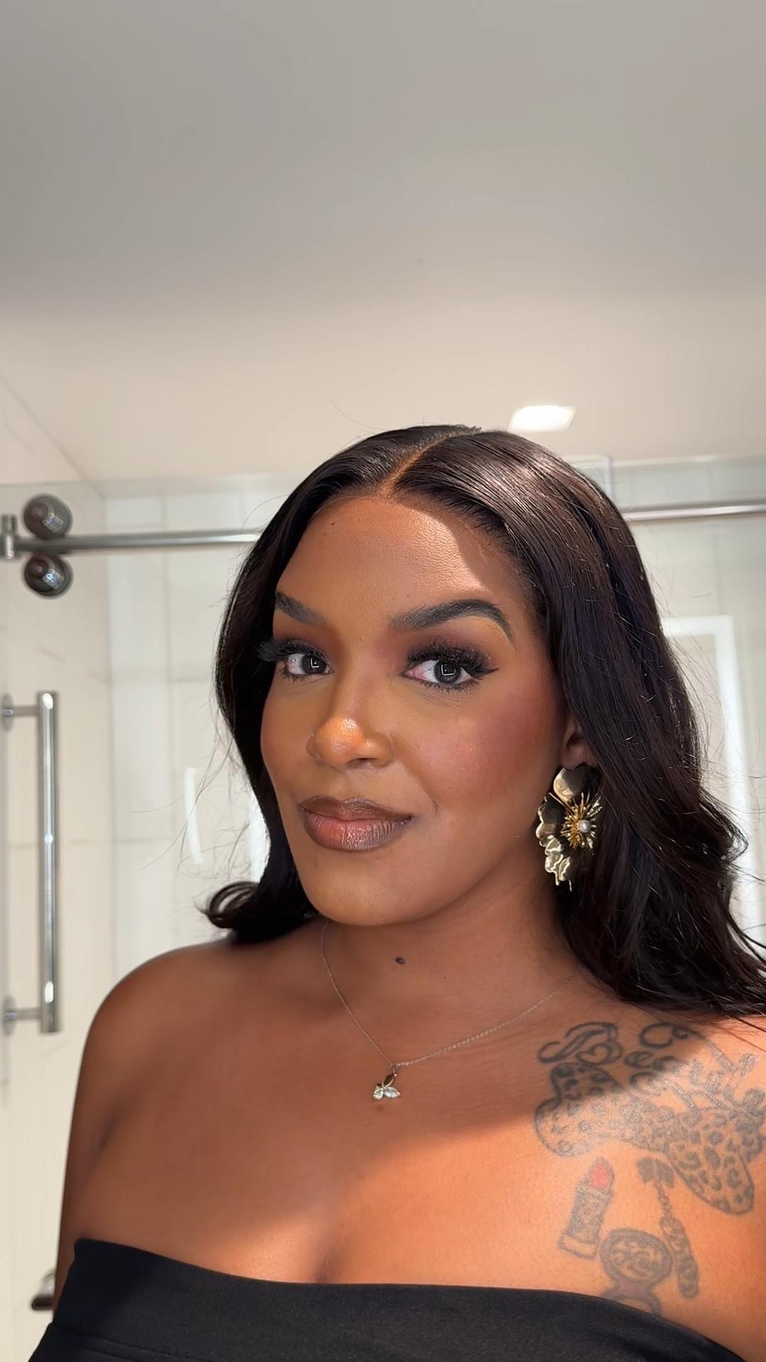 These Gold Flower earrings comes in 3 sizes and less them $5 ! Such a pretty statement, also comes in silver 

#LTKBeauty #LTKStyleTip