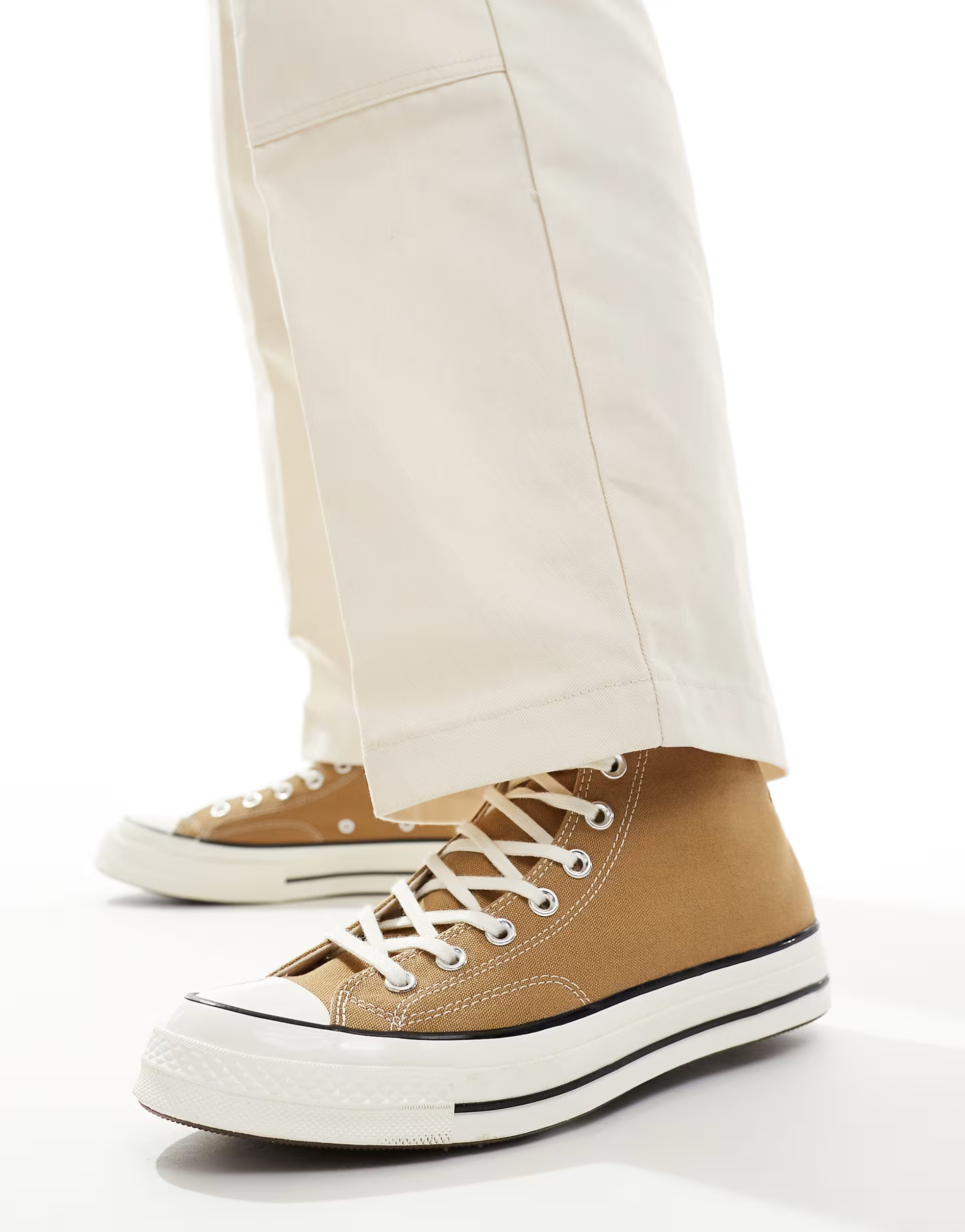 Converse Chuck 70 Hi trainers in tan | ASOS (Global)