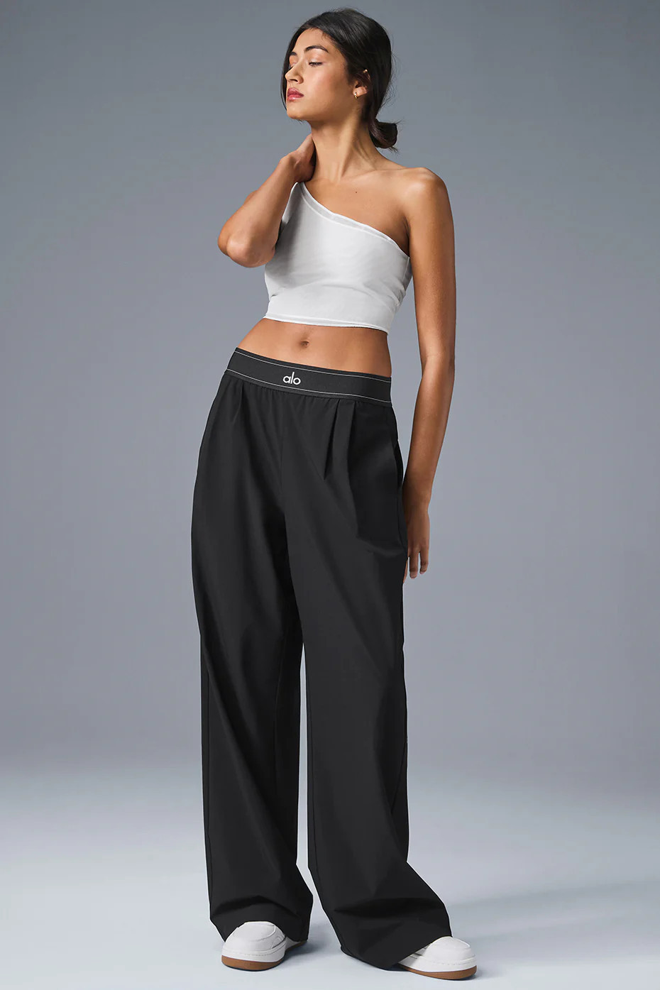 Alo Yoga� | Suit Up Trouser (Regular) in Black, Size: 2XS | Alo Yoga (US)