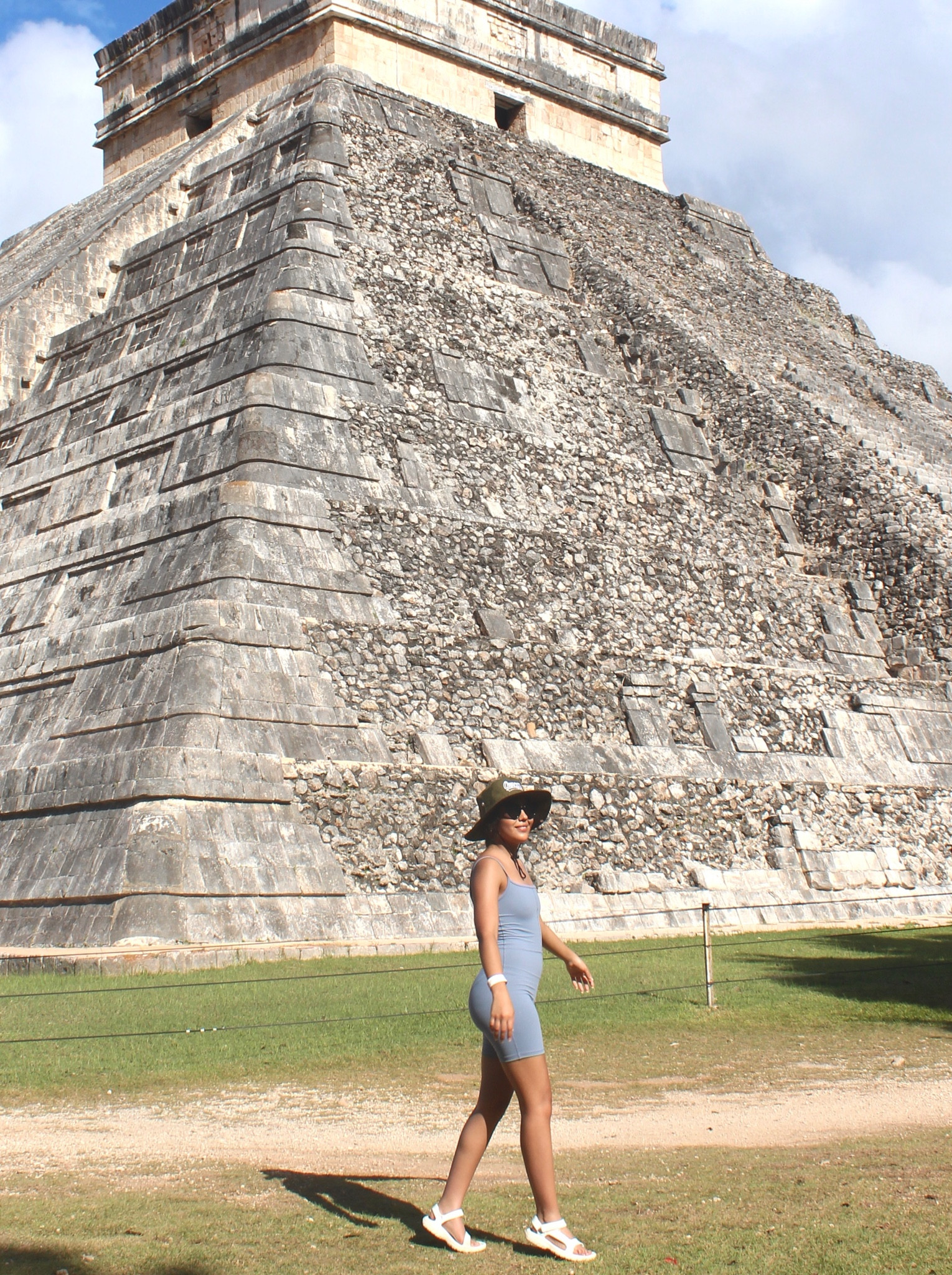 ✈️ Activewear romper that I wore on vacay when exploring the pyramids in Mexico 
📍Chichén-Itzá Yucatán 
Linked similar ones follow me @jetlaggedjury for more 🔗
| travel outfit | vacation outfit | 

#LTKtravel #LTKFestival #LTKstyletip