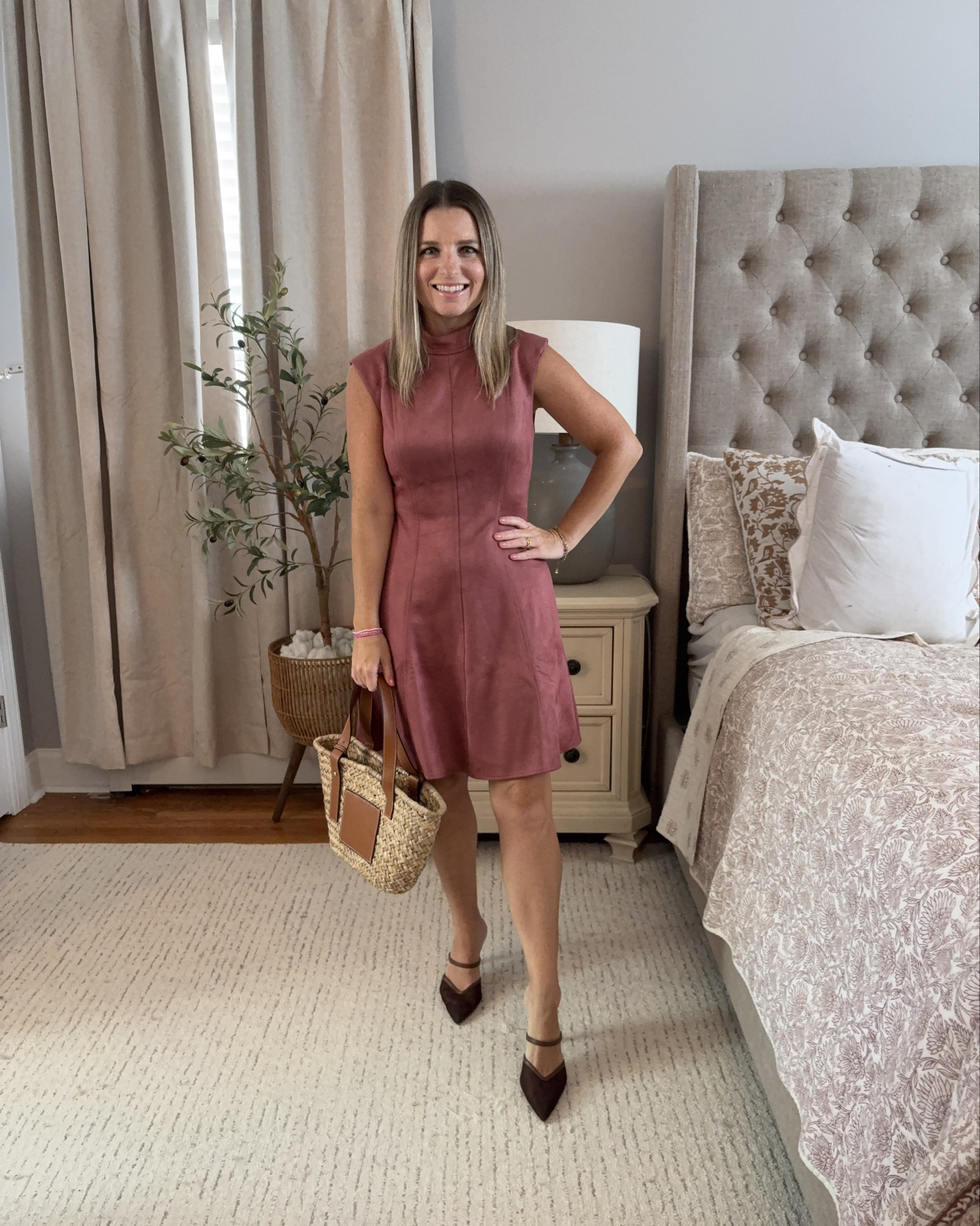 Petite friendly Maggie London dresses! This suede dress is called the Lori mock-neck mini! 

Accessories linked and follow link here for dresses: https://maggylondon.com/?ref=yourpetitebestie 

Code Trudy15 for 15% off your order! 

*wearing a size 0 in both dresses

#LTKStyleTip #LTKPetite #LTKFindsUnder50