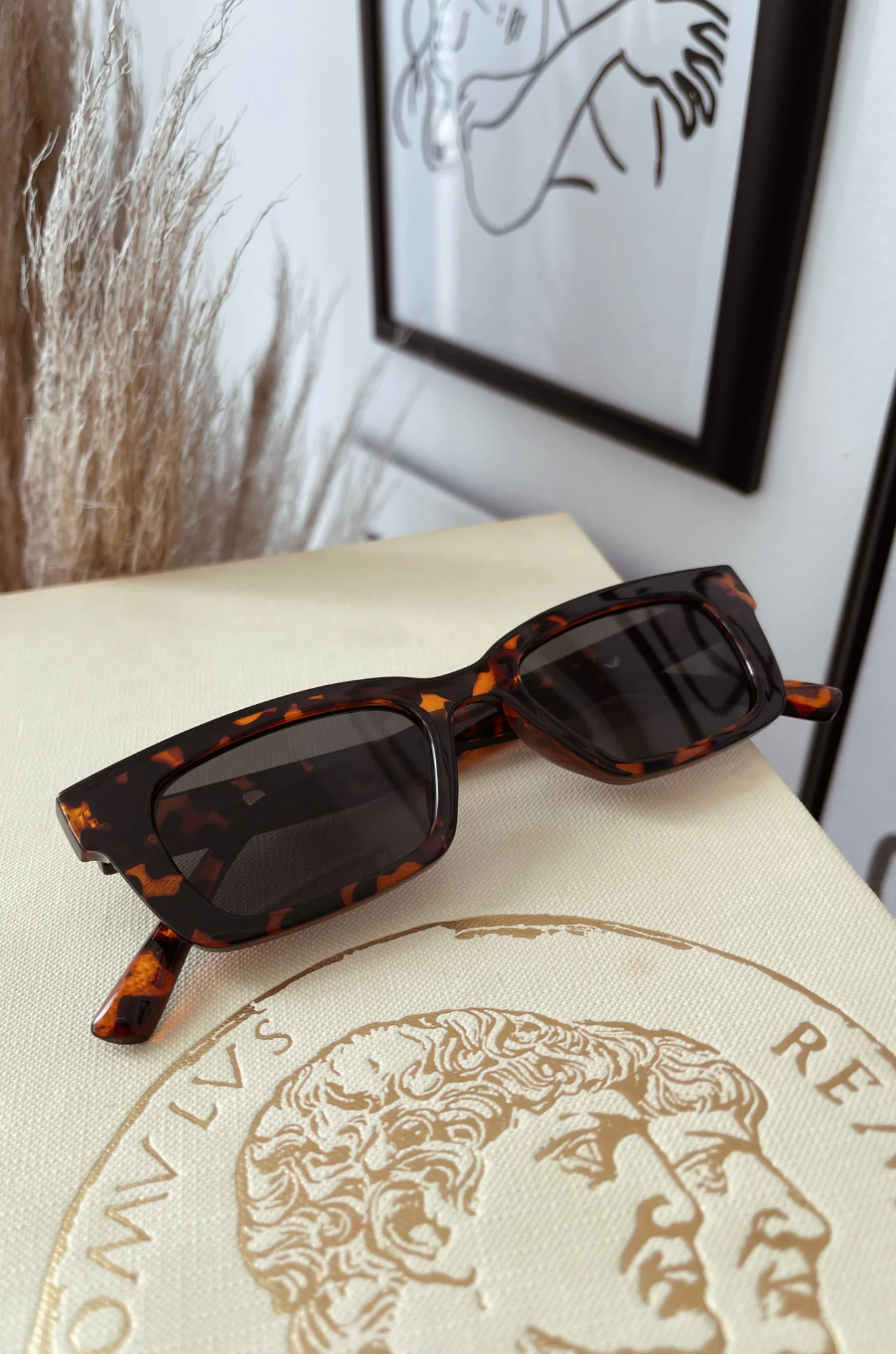 City Lust Sunglasses - Tortoise | MISS LOLA