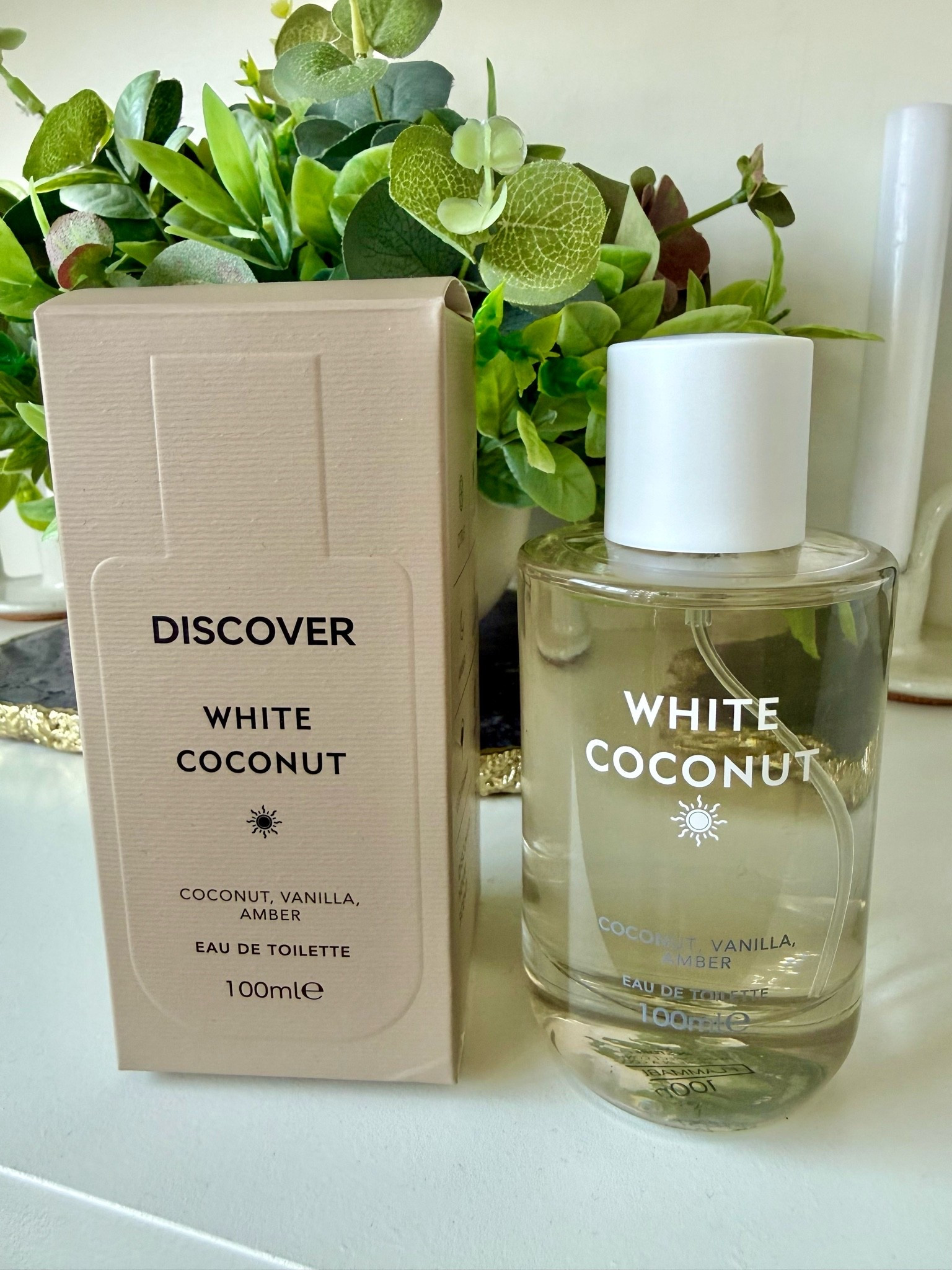 If you’re looking for a summer scent on a budget then this Eau De Toilette is for you! It really reminds me of holidays abroad by the beach. It has a subtle coconut scent with vanilla & amber. It definitely has a sea salt scent too! 

U.K. blogger, perfume, Marks & Spencer, M&S, high street.

#LTKtravel #LTKbeauty #LTKsummer