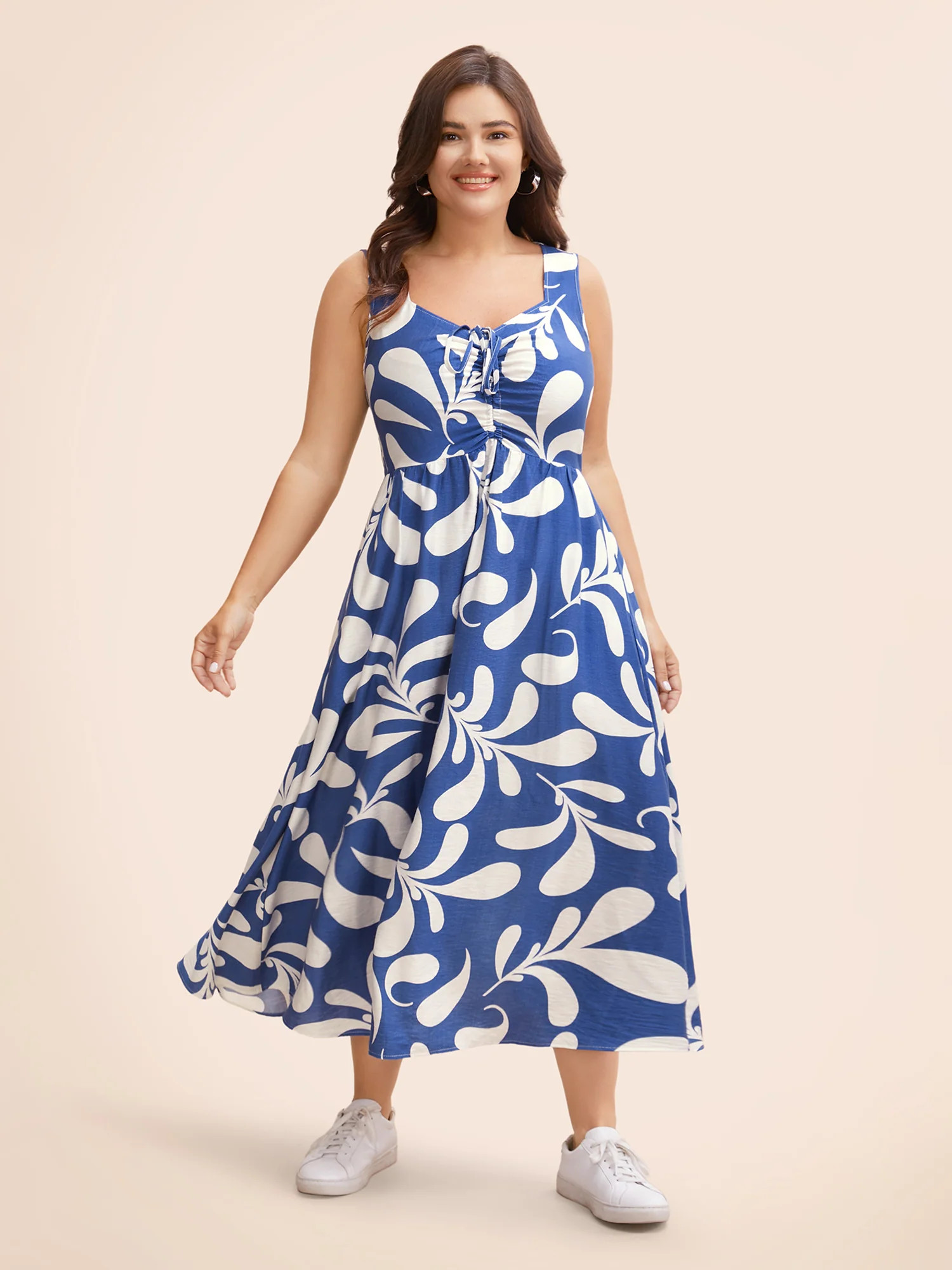 Silhouette Floral Print Drawstring Midi Dress | Bloomchic