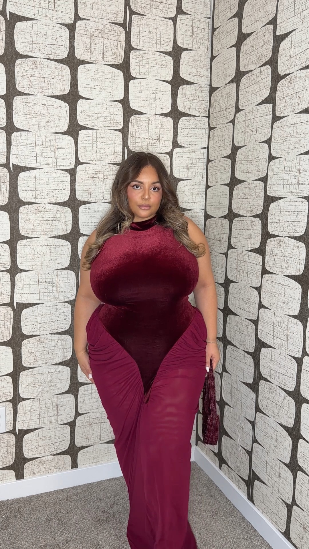 Wearing a 1x but definitely should’ve sized down (runs big) 

#LTKBeauty #LTKValentine #LTKPlusSize