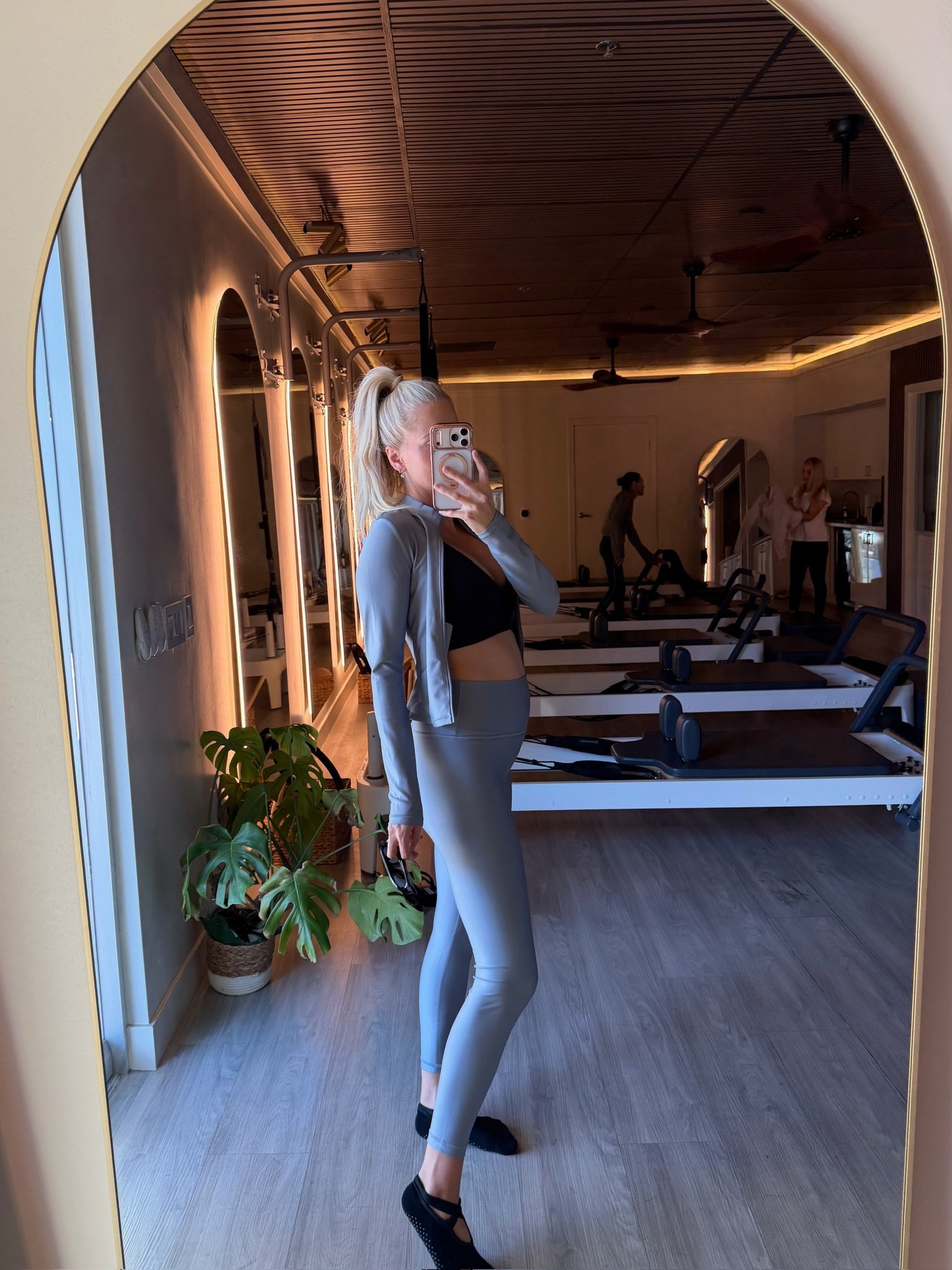 Wearing a med in jacket, 6 in bra & leggings! #kathleenpost
Bump friendly outfit, maternity outfit, pregnancy outfit 
Workout wear, Pilates set, active wear

#LTKActive #LTKfitnessgoals #LTKBump