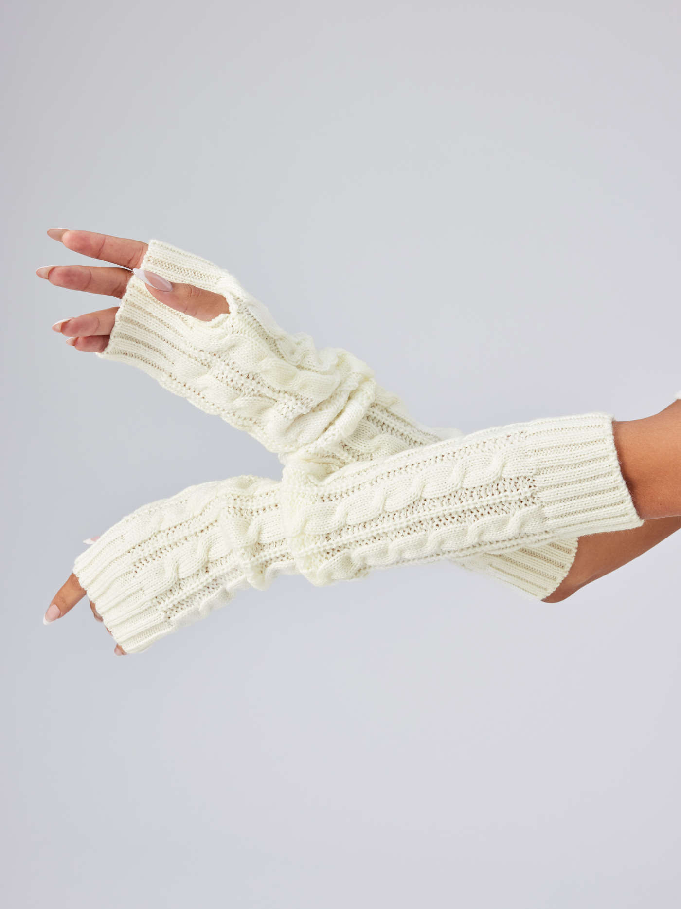 CABLE KNIT FINGERLESS GLOVES | Cider