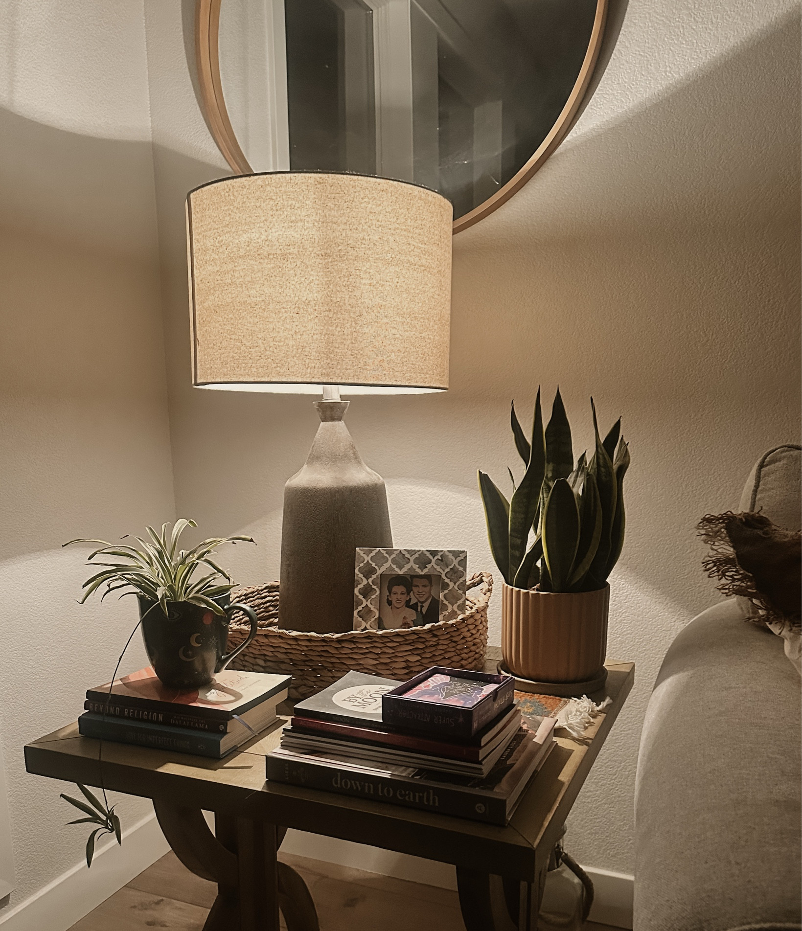 Lamps are back and better than ever.  
#DesignTrends2025
#HomeStyling
#DecorDetails
#DesignInspo
#StyleYourSpace