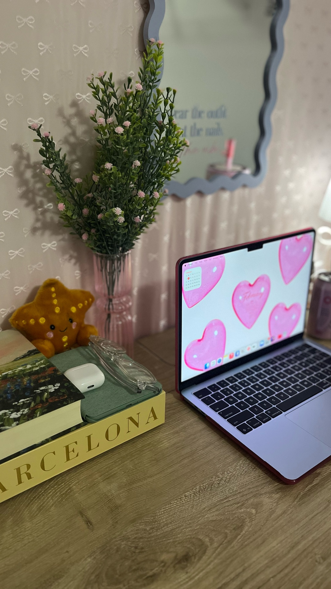Cute lil office space 🥰🌸💕🩷🪩

#LTKdayinmylife #LTKHome #LTKvlog