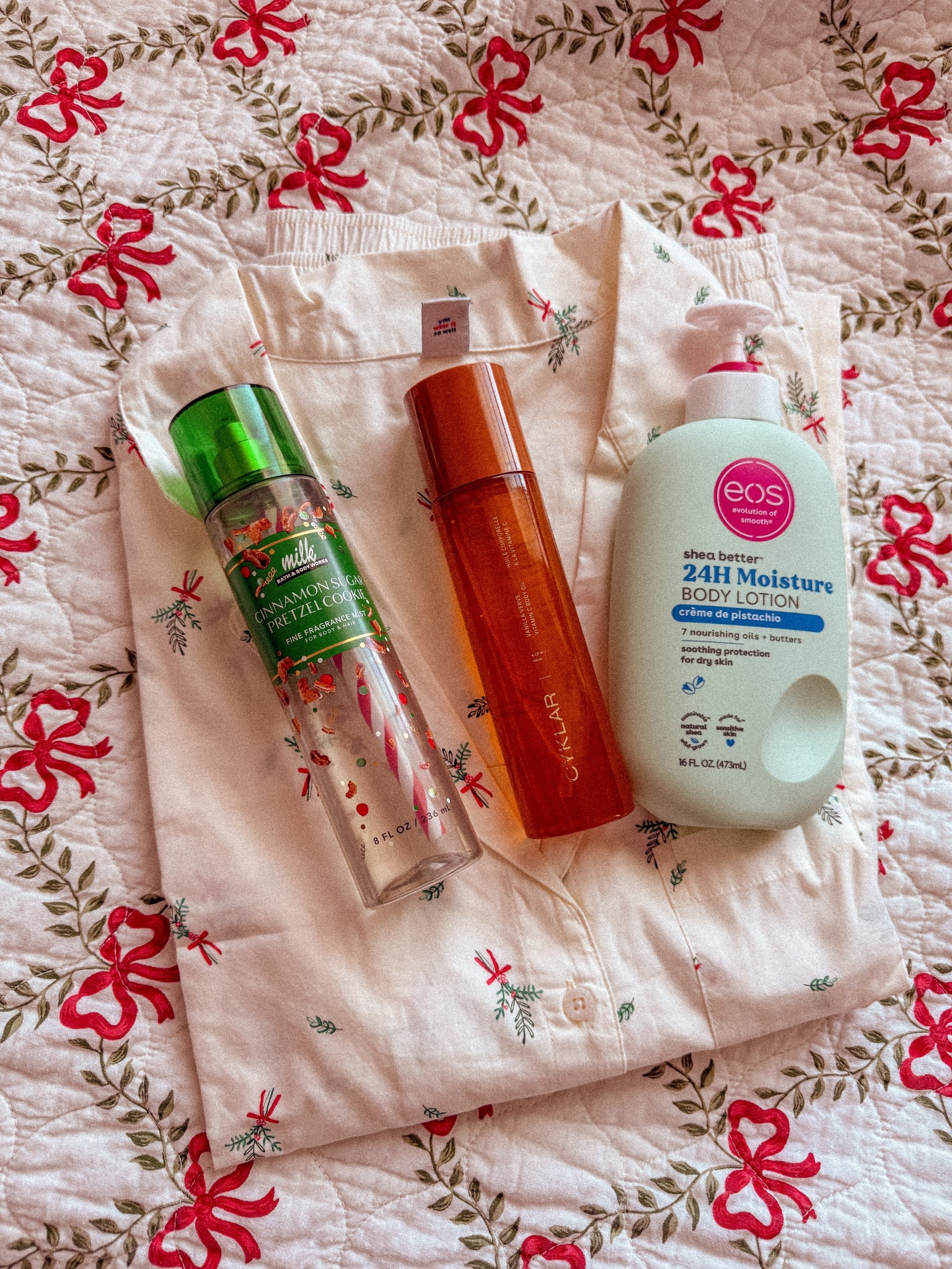 current seasonal favorites ✨🧣
#selfcare #holidaygiftguide #burrbasket


#LTKGiftGuide #LTKSeasonal #LTKHoliday