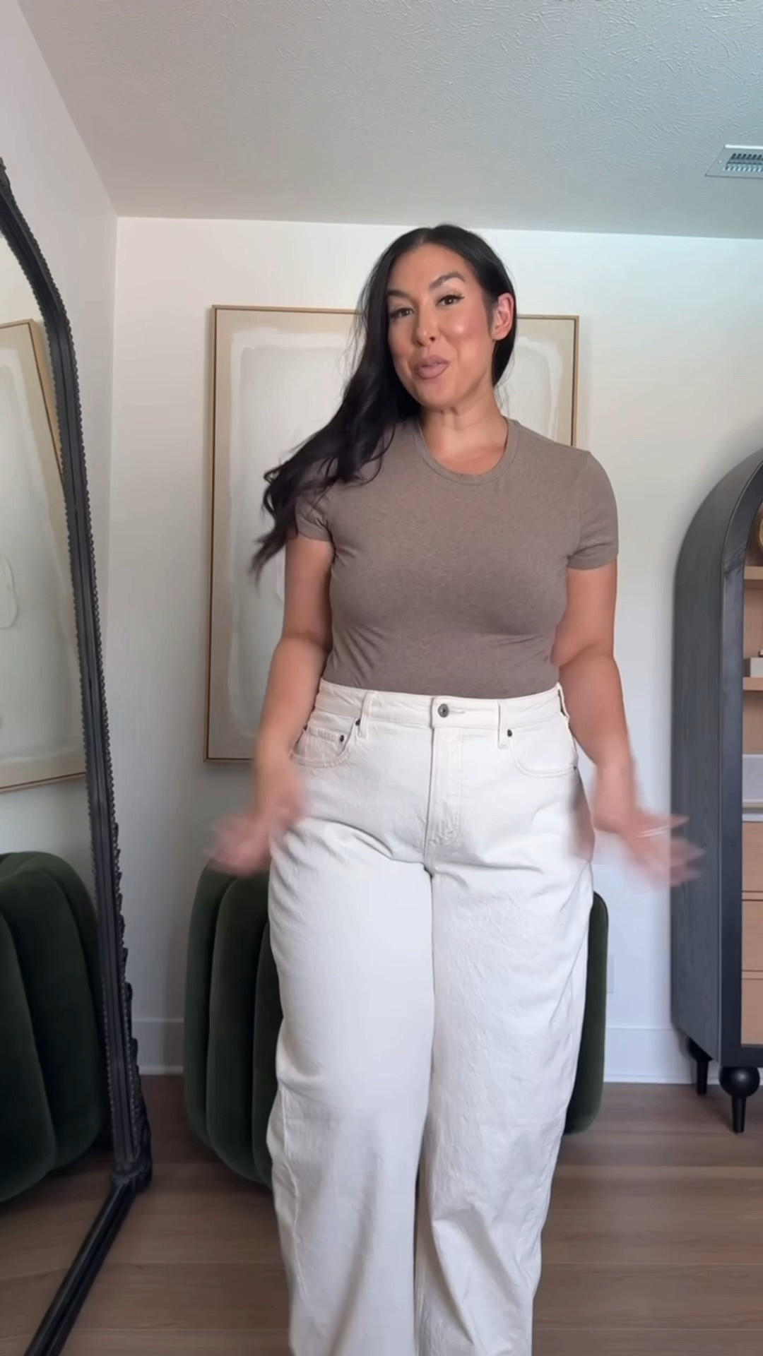 Curvy girl friendly barrel jeans / size 33. All jeans on sale + use code DENIMAF for a discount 

Midsize fashion, ootd, denim haul, outfit inspo

#LTKootd #LTKSeasonal #LTKMidsize