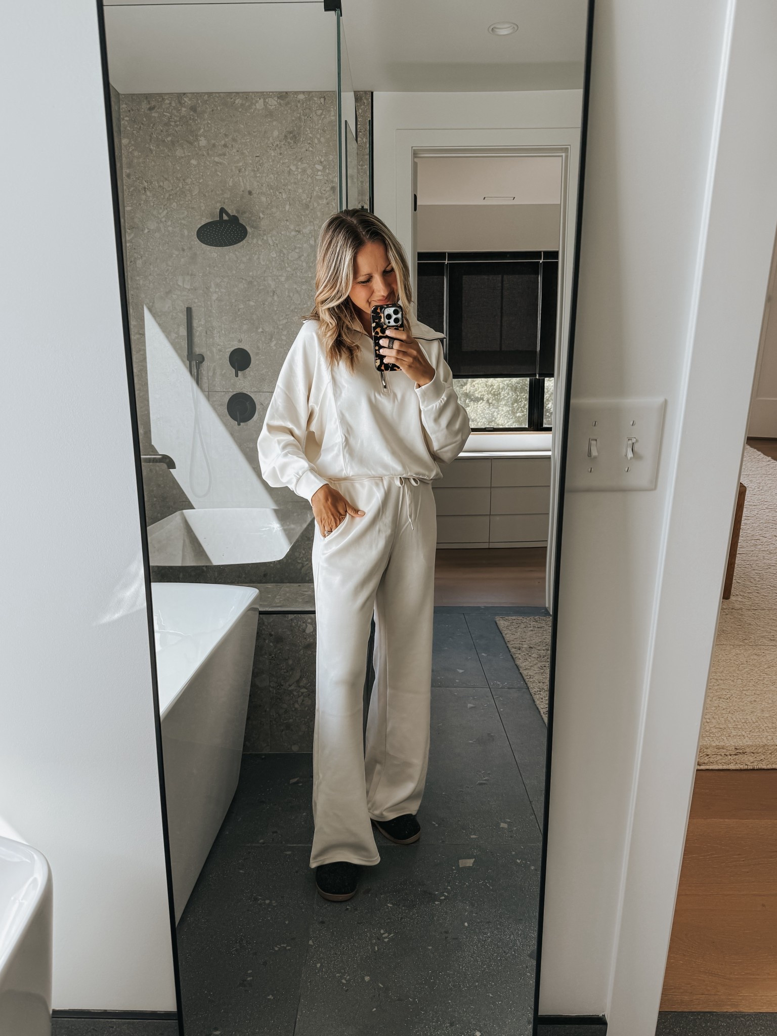 Amazon soft set! It’s SO similar to Spanx but a fraction of the price. Happy Sunday! ☀️

#LTKHome