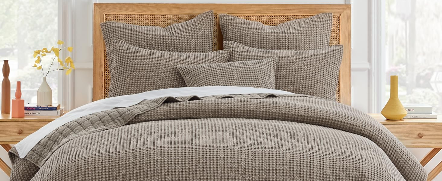 Levtex Home Mills Waffle Full/Queen Quilt Set (88x92in) with 2 Pillow Shams (26x20in) - Cocoa - C... | Amazon (US)