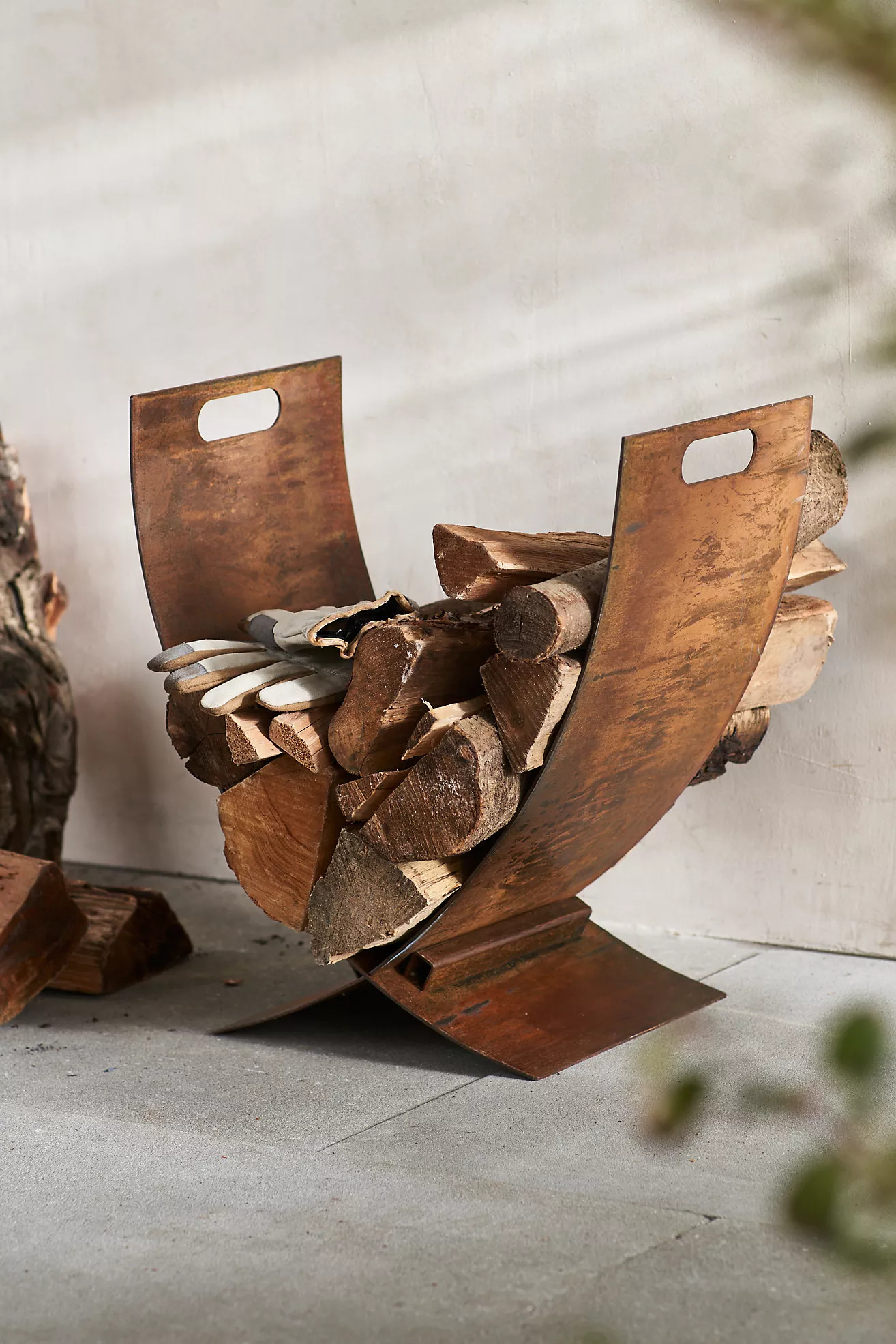 Half Round Iron Log Holder | Terrain