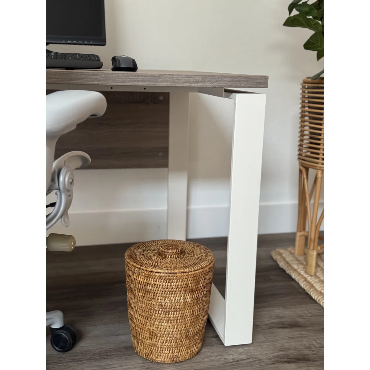 Everard Wicker/Rattan Manual Lift Trash Can | Wayfair North America