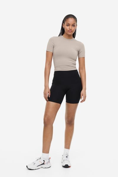 DryMove™ Cropped sports top | H&M (UK, MY, IN, SG, PH, TW, HK)