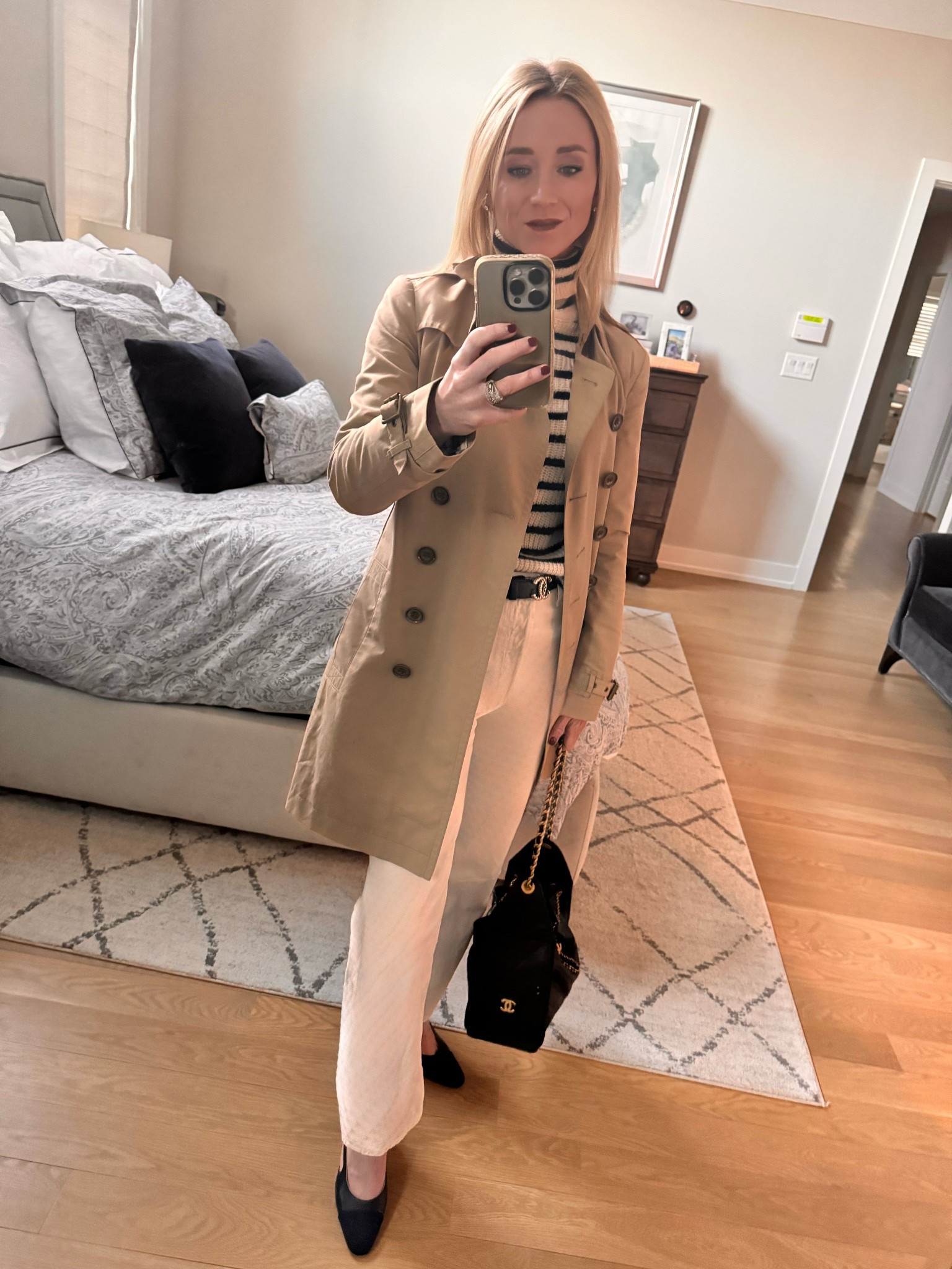 Classic, cropped, khaki or colorful: the addition of a trench is an effortless way to transition into Spring! 

#LTKSeasonal #LTKootd #LTKgrwm