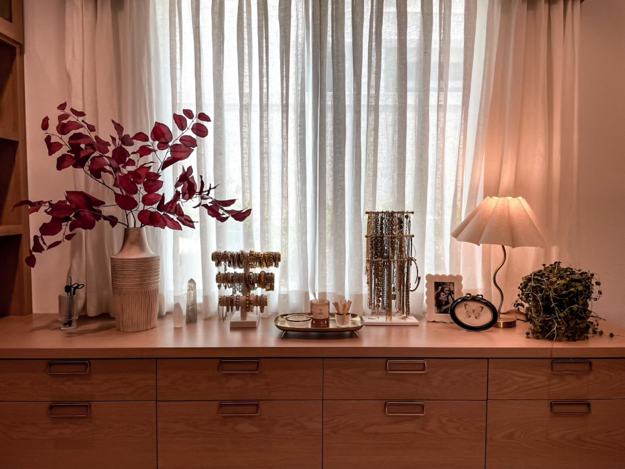 Home decor - new home - interior design 

#LTKSeasonal #LTKHome #LTKStyleTip