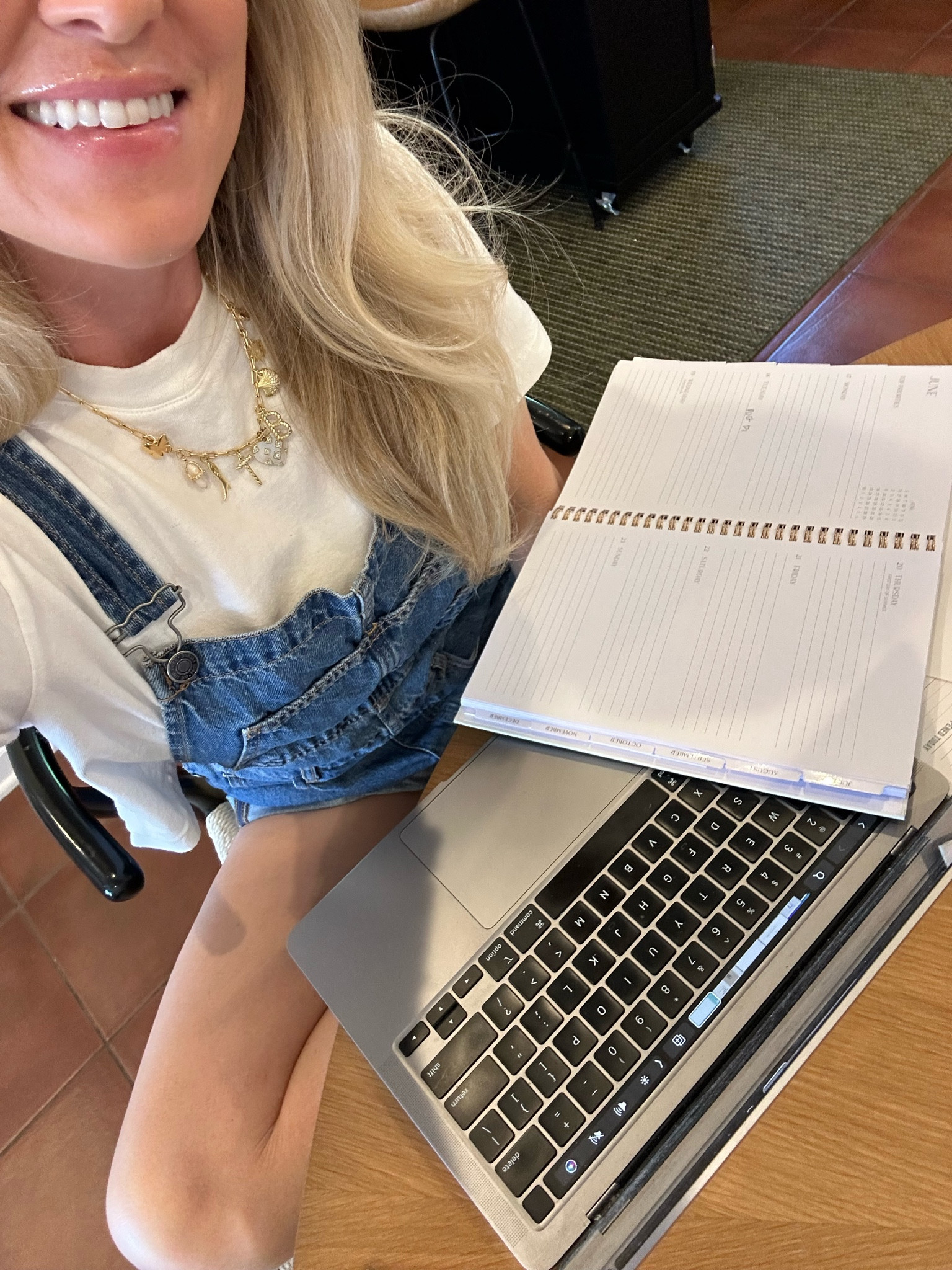 Yesterdays cute overal ootd (wearing size XS) they’re a tad oversized! And my personalized charm necklace!