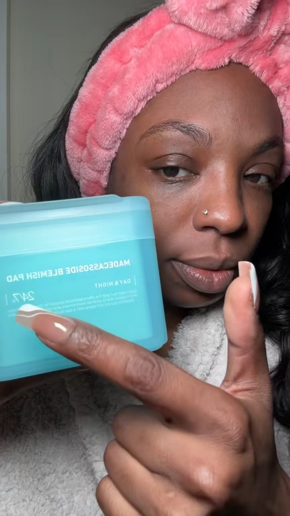 Let’s make sure our summer skin looks just as good as our summer bodies we’ve been working on with these ultra, calming and soothing blemish pads from Mediheal! #koreanskincare

#LTKBeauty #LTKMostLoved