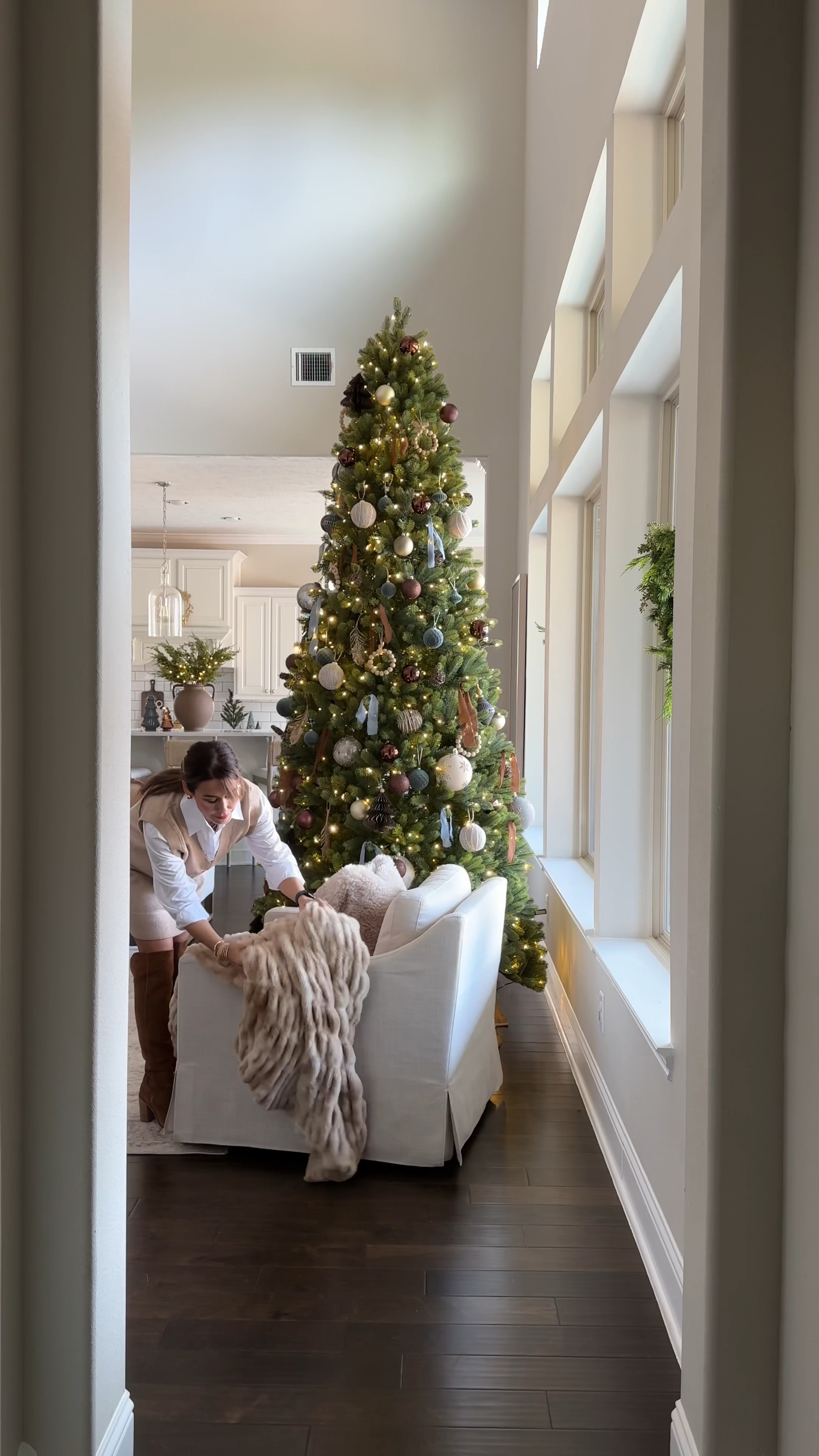 This luxe designer inspired faux fur throw blanket is BACK! the price is incredible and it’s super cozy! Last year I purchased so many of these to gift to so many on my Christmas on my list. Its a PB look alike 

#LTKFindsUnder50 #LTKVideo #LTKHome