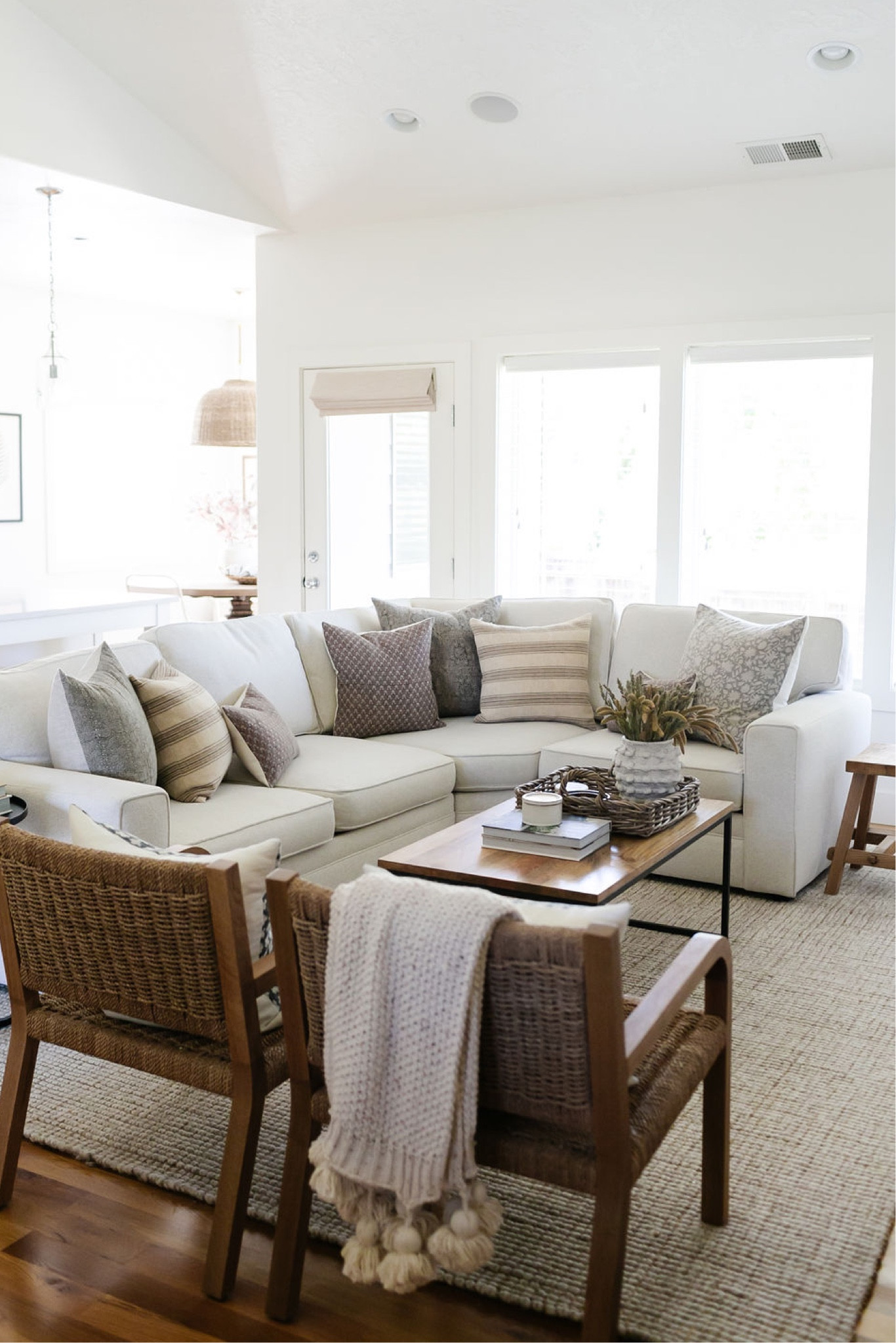 Fall living room inspiration  

#LTKSeasonal #LTKsalealert #LTKhome