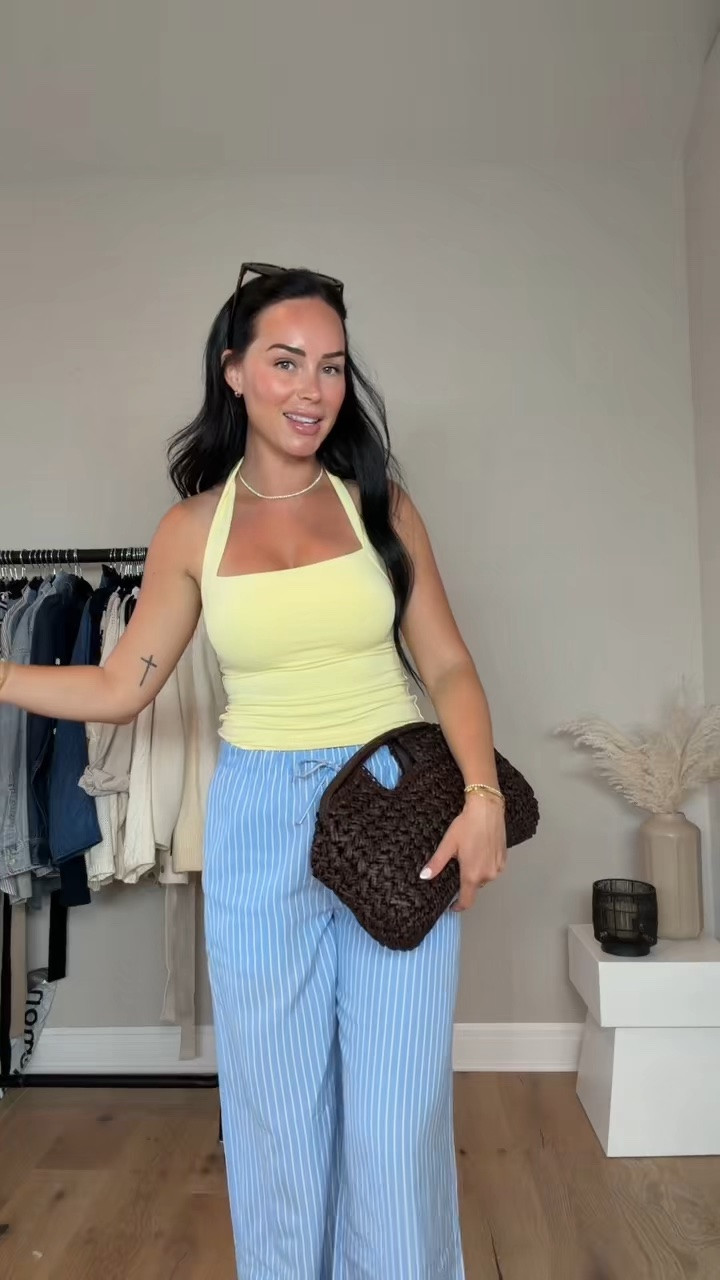 Summer fashion 🩵☀️>>> I will have my outfit linked on my LTK.

My sizing 5’7, 145lbs, 32dd
I’m wearing size smalls 

@Aritzia

#LTKootd #LTKgrwm #LTKU