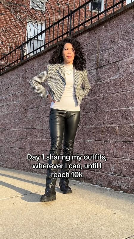 Here’s an easy outfit formula for a casual night out:
• leather leggings or pants
• white top
• fun, printed blazer
• for shoes, you can do black sandals or boots

I’ve been reaching for leather pants a lot as we transition out of cold, rainy weather. Spring can’t come soon enough!!


#LTKSeasonal #LTKstyletip #LTKVideo